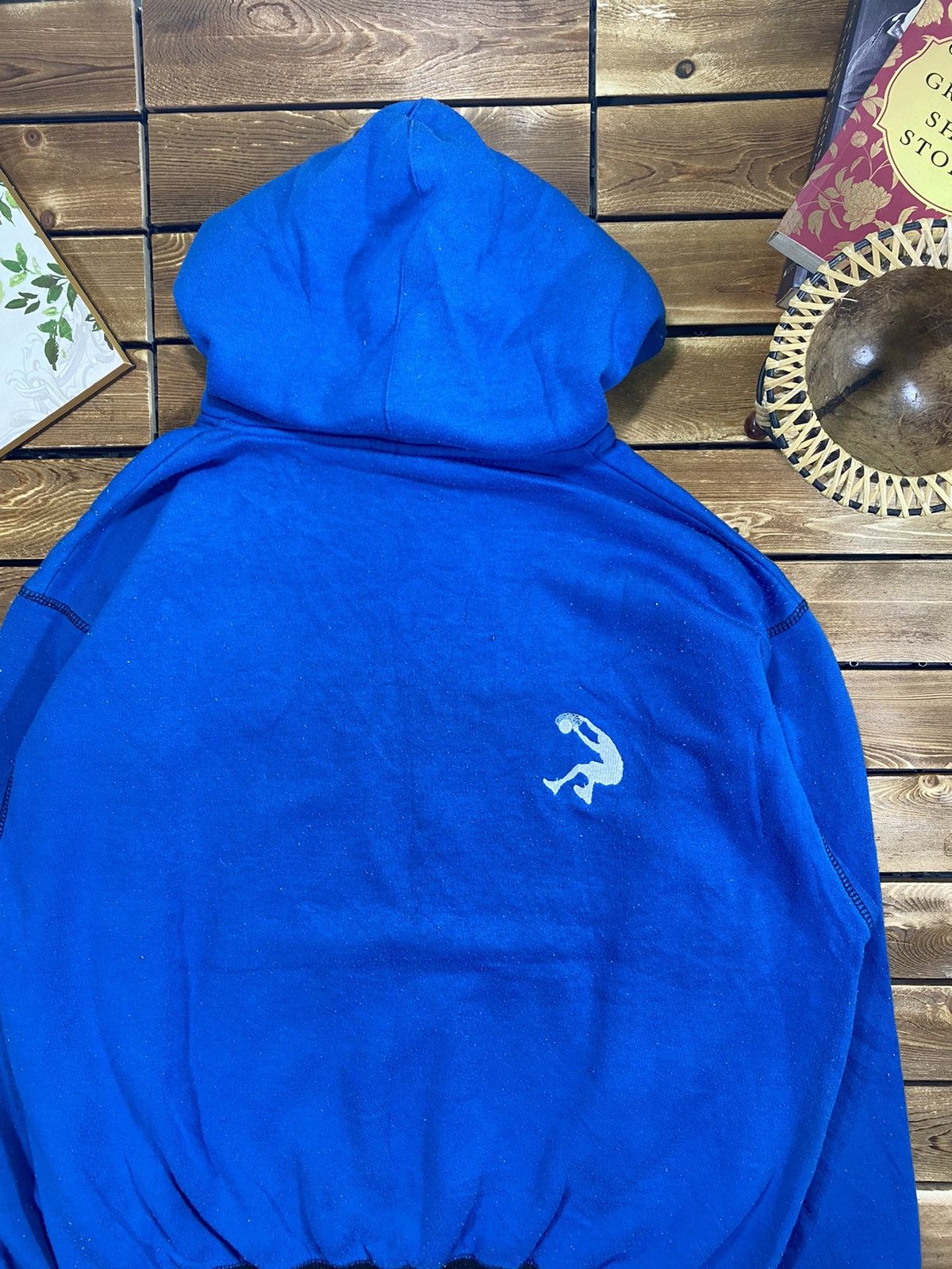 Reebok × Vintage Vintage 90s Reebok Swaq basketball Jumping Hoodie Size L Size US L / EU 52-54 / 3 - 10 Thumbnail