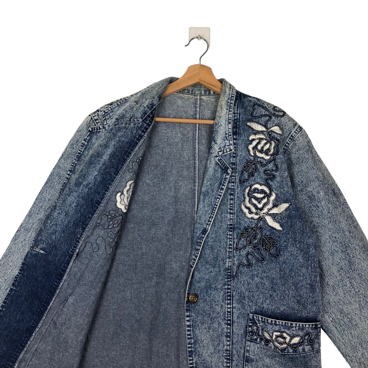 Japanese Brand VINTAGE DENIM BOMBER JACKET BIG LOGO ISSEY MIYAKE JAPAN Size US M / EU 48-50 / 2 - 10 Thumbnail
