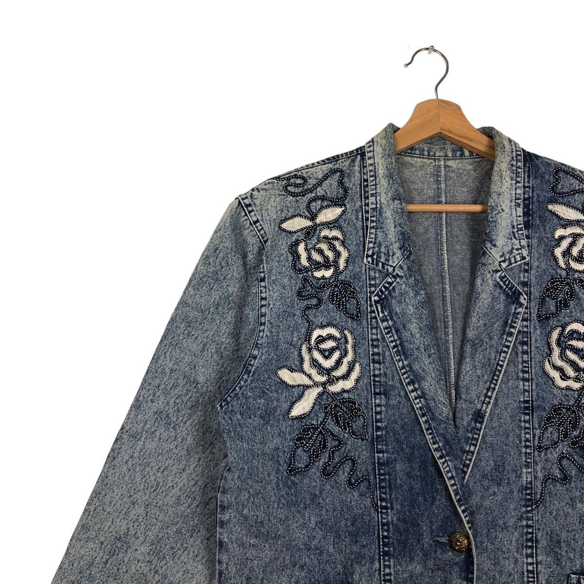 Japanese Brand VINTAGE DENIM BOMBER JACKET BIG LOGO ISSEY MIYAKE JAPAN Size US M / EU 48-50 / 2 - 6 Thumbnail