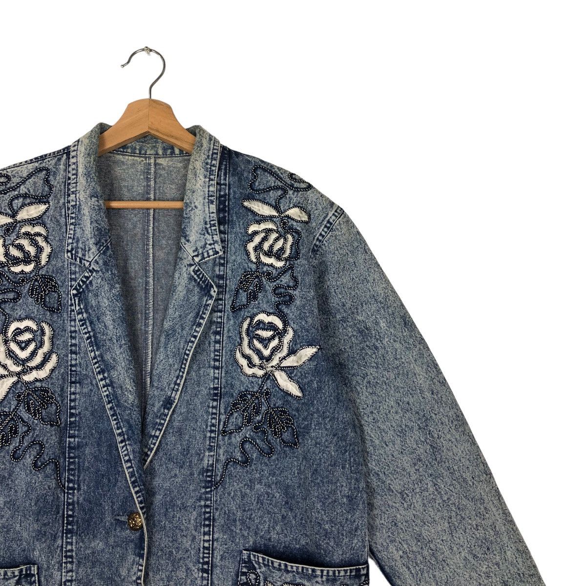 Japanese Brand VINTAGE DENIM BOMBER JACKET BIG LOGO ISSEY MIYAKE JAPAN Size US M / EU 48-50 / 2 - 5 Thumbnail