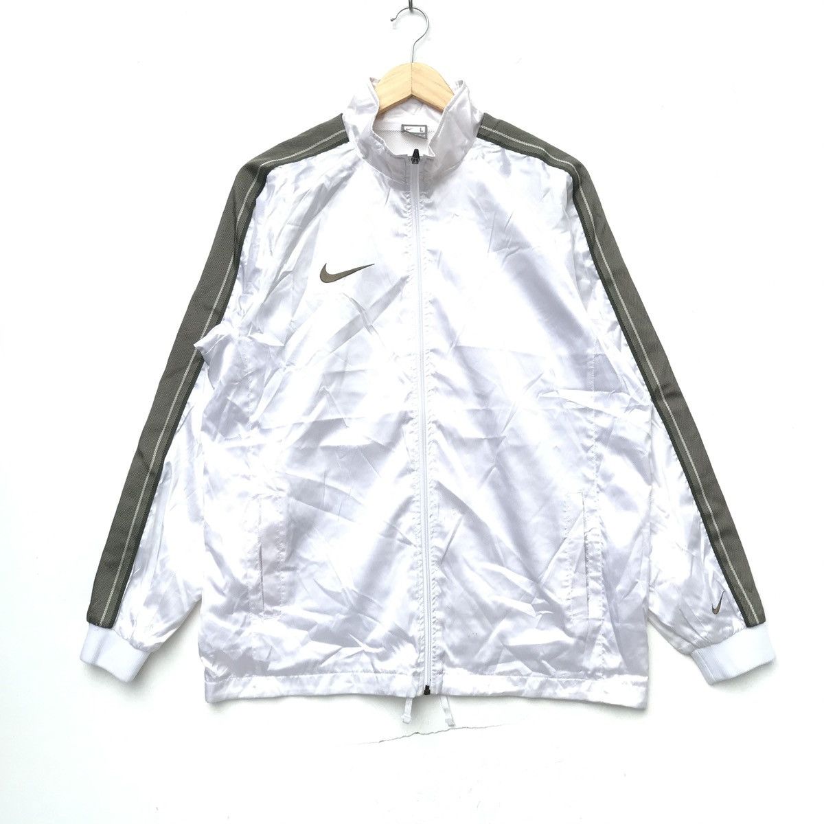 Nike × Vintage Vintage Nike Swoosh Sweatshirt Logo Spell Out Size US L / EU 52-54 / 3 - 1 Thumbnail