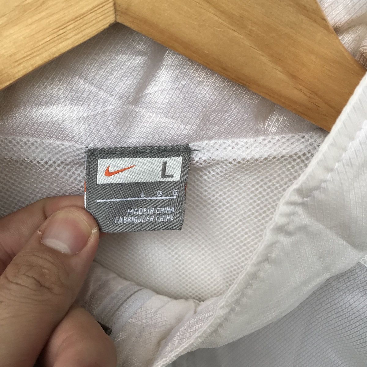 Nike × Vintage Vintage Nike Swoosh Sweatshirt Logo Spell Out Size US L / EU 52-54 / 3 - 5 Thumbnail