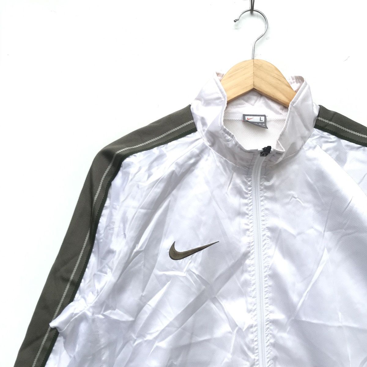 Nike × Vintage Vintage Nike Swoosh Sweatshirt Logo Spell Out Size US L / EU 52-54 / 3 - 3 Thumbnail