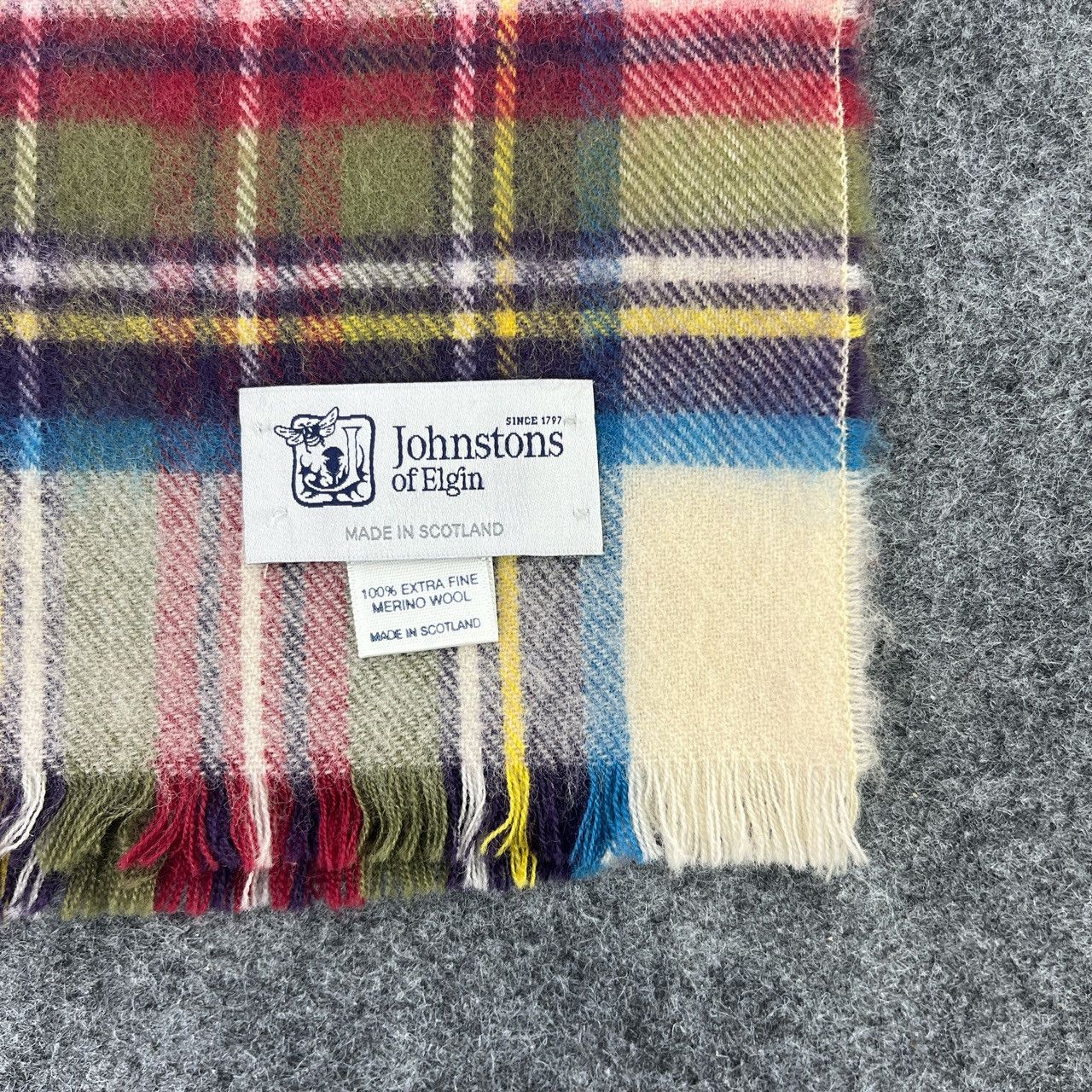 Johnstons Of Elgin Johnstons Of Elgin Scarf / Muffler / Neckwear - T684 Size ONE SIZE - 7 Thumbnail