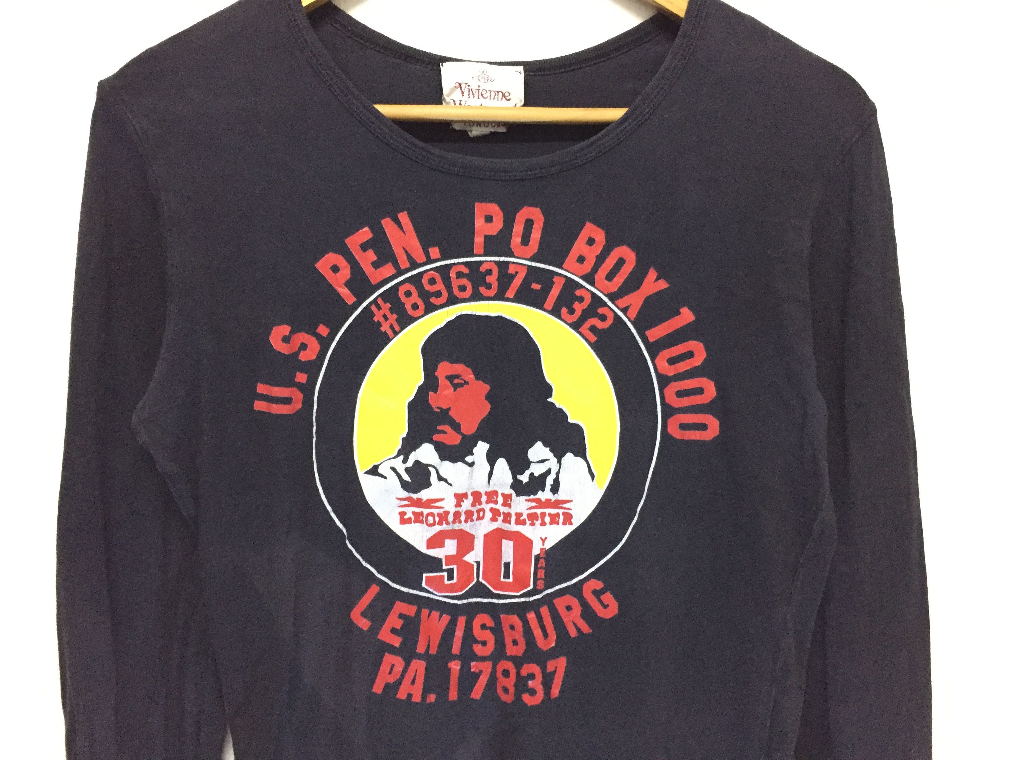 Vivienne Westwood Archive Vivienne Westwood “free Leonard Peltier” Size S / US 4 / IT 40 - 3 Thumbnail