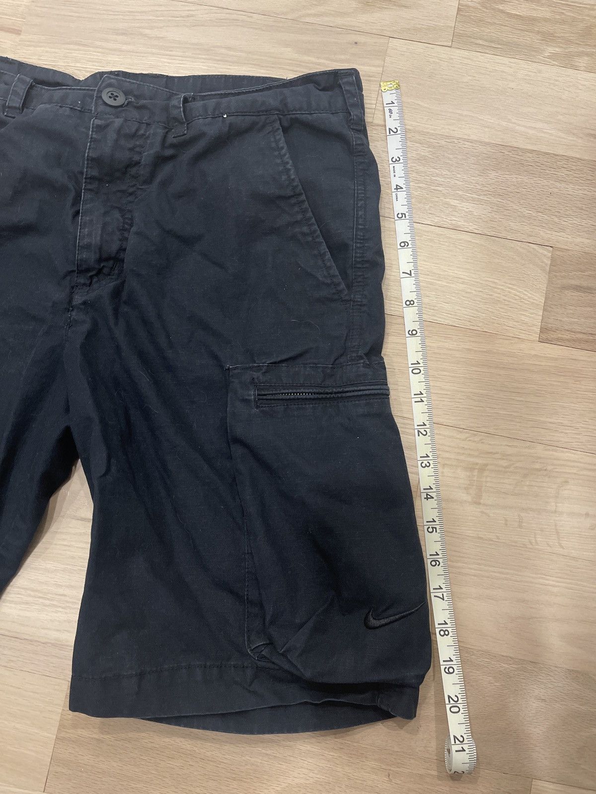Nike Nike black cargo shorts Size US 30 / EU 46 - 10 Thumbnail