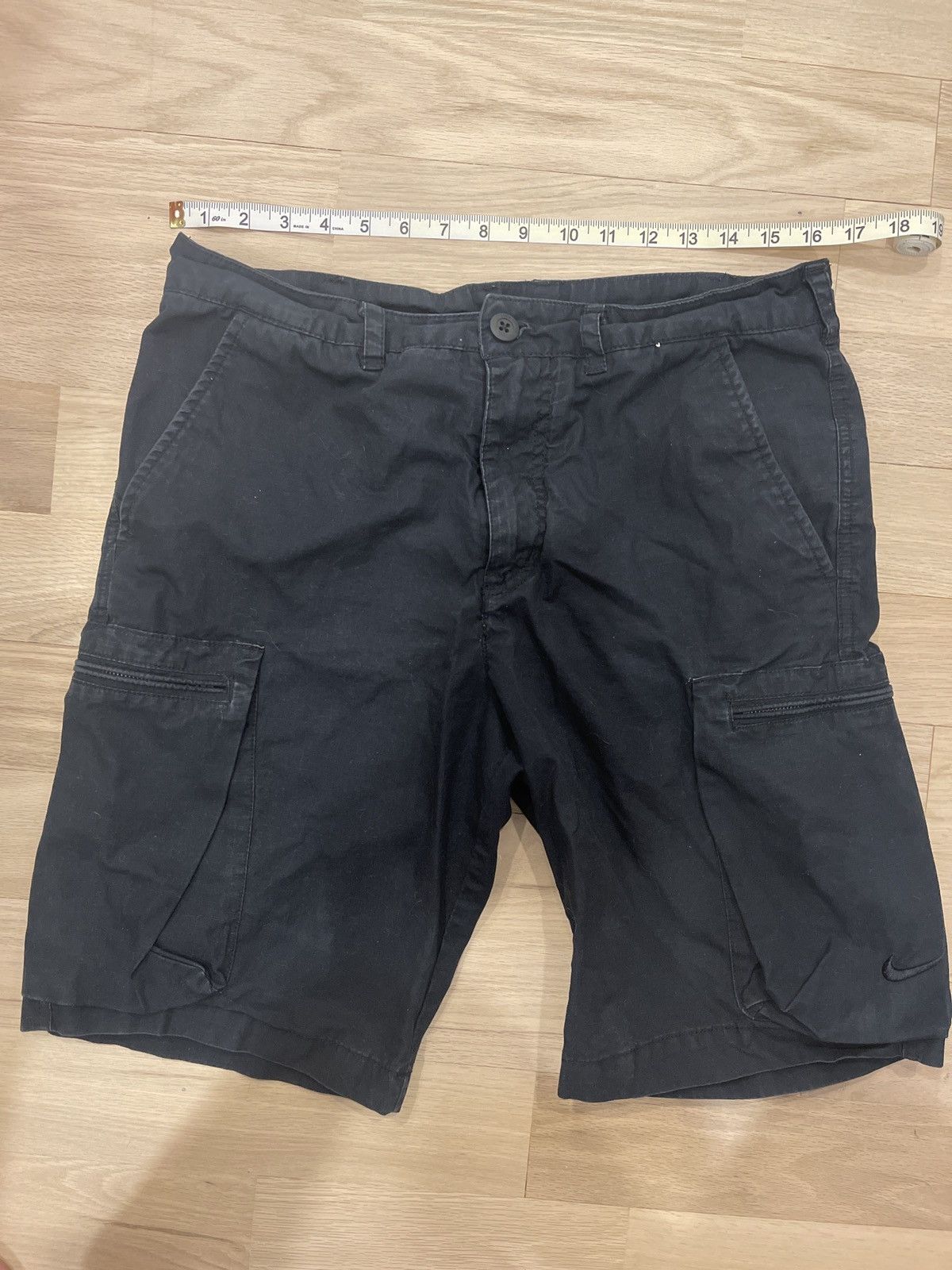 Nike Nike black cargo shorts Size US 30 / EU 46 - 9 Thumbnail