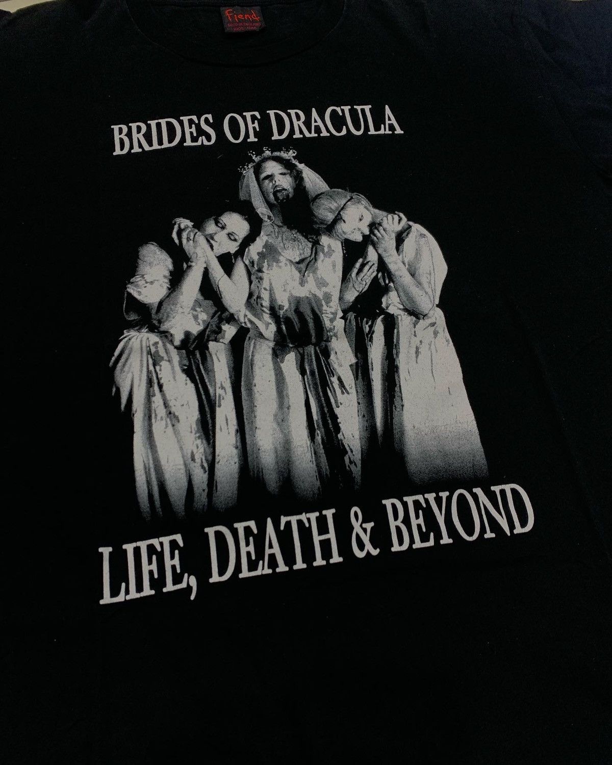 Band Tees VINTAGE 1990s BRIDES OF DRACULA SHIRT Size US XL / EU 56 / 4 - 3 Thumbnail