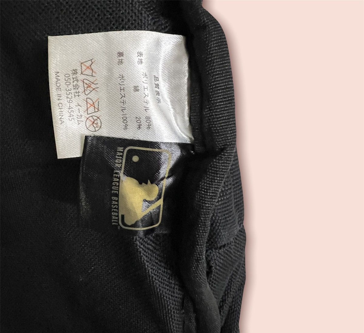 MLB × New York Yankees Y2k NY YANKEES BODYBAG MLB ORIGINAL MERCHANDISE Size ONE SIZE - 9 Thumbnail