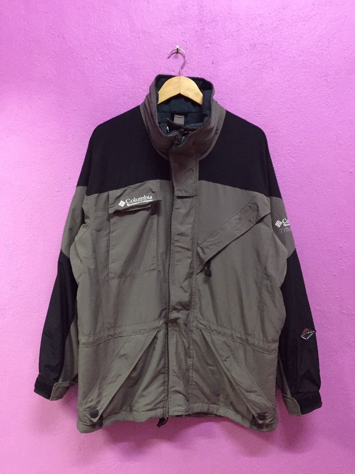 Columbia Columbia Sportswear Company Jackets Size L Size US L / EU 52-54 / 3 - 1 Thumbnail