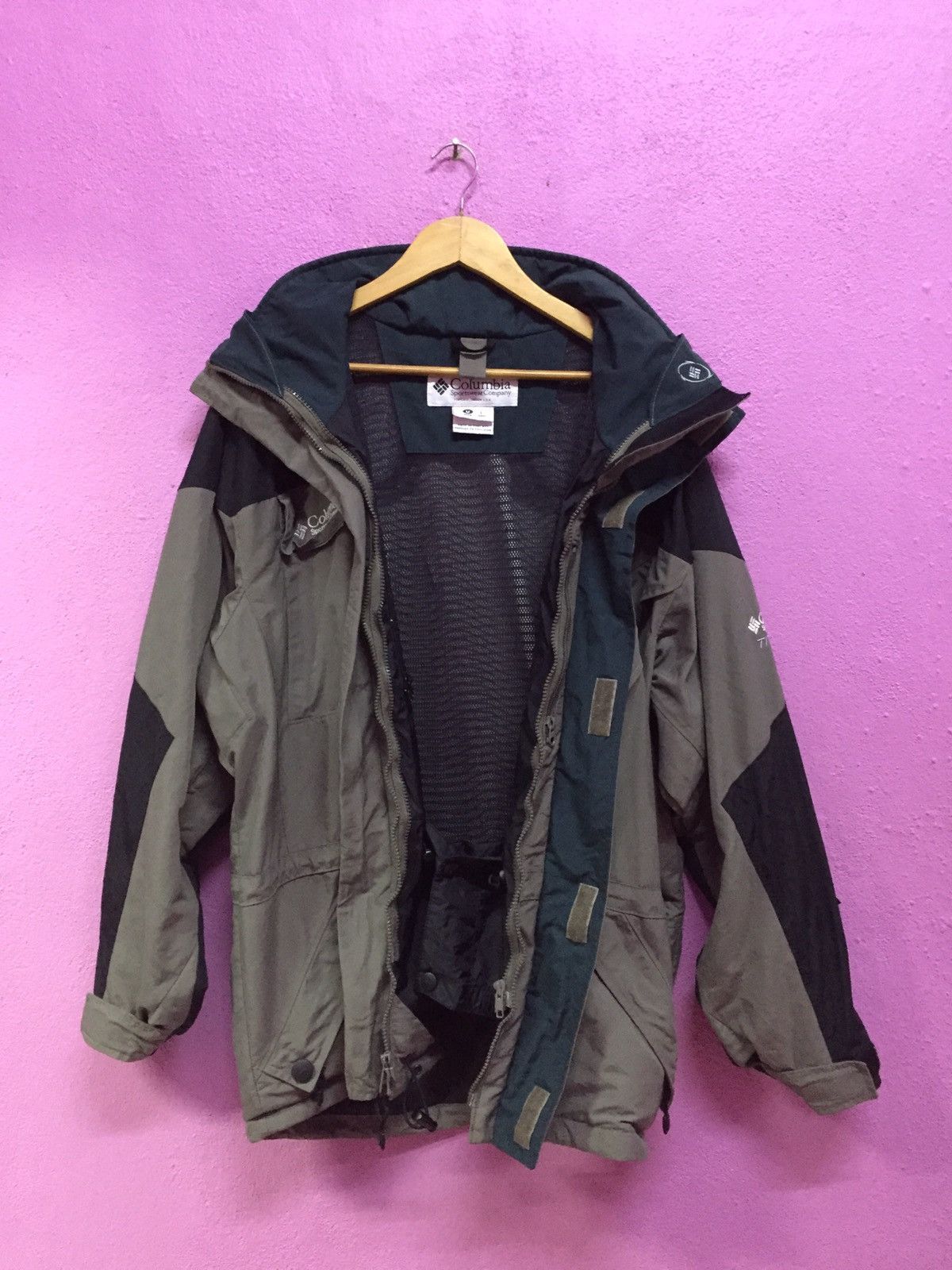 Columbia Columbia Sportswear Company Jackets Size L Size US L / EU 52-54 / 3 - 3 Thumbnail