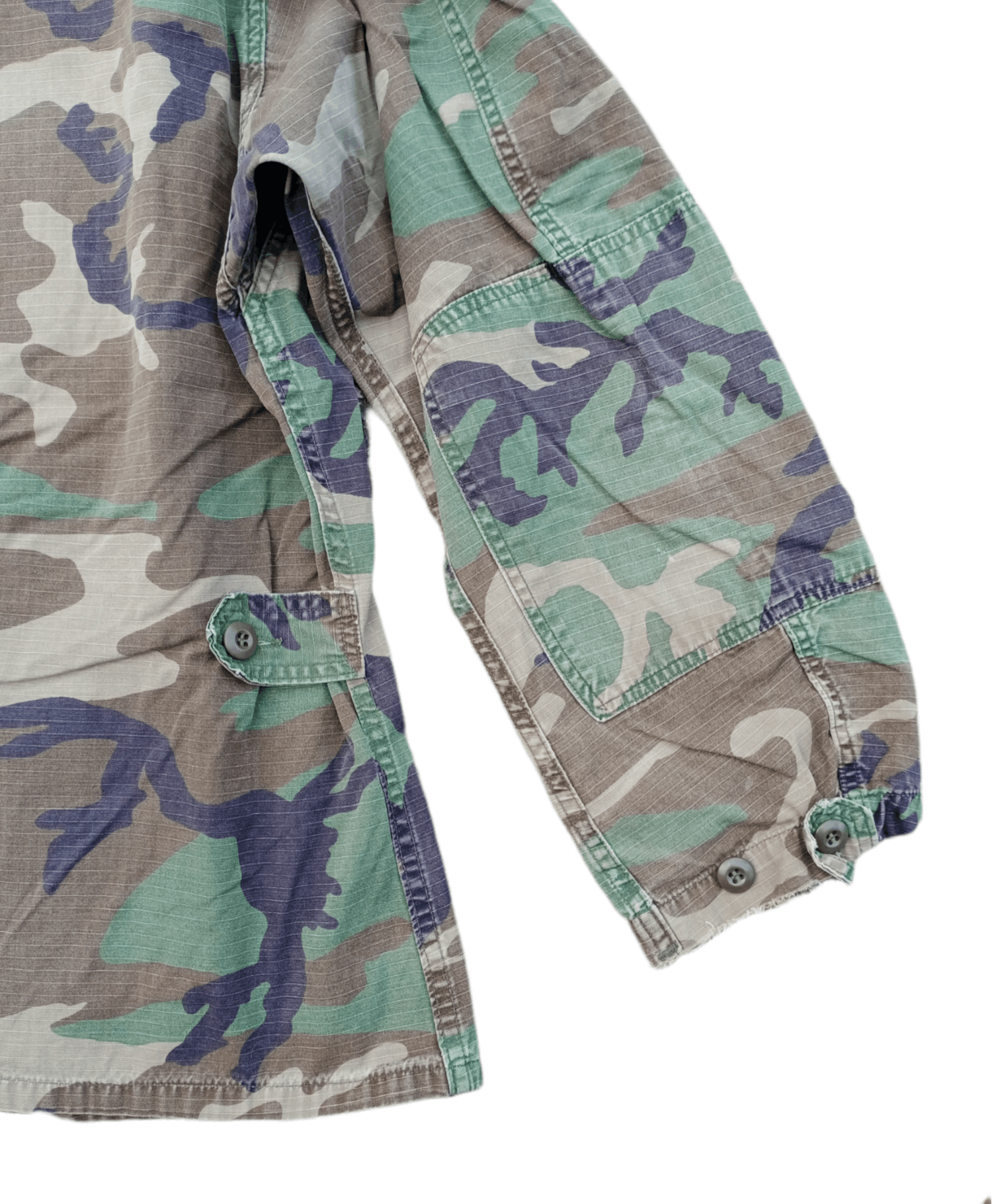 Vintage Vintage Army Woodland Camouflage Distressed Jacket Size US L / EU 52-54 / 3 - 3 Thumbnail