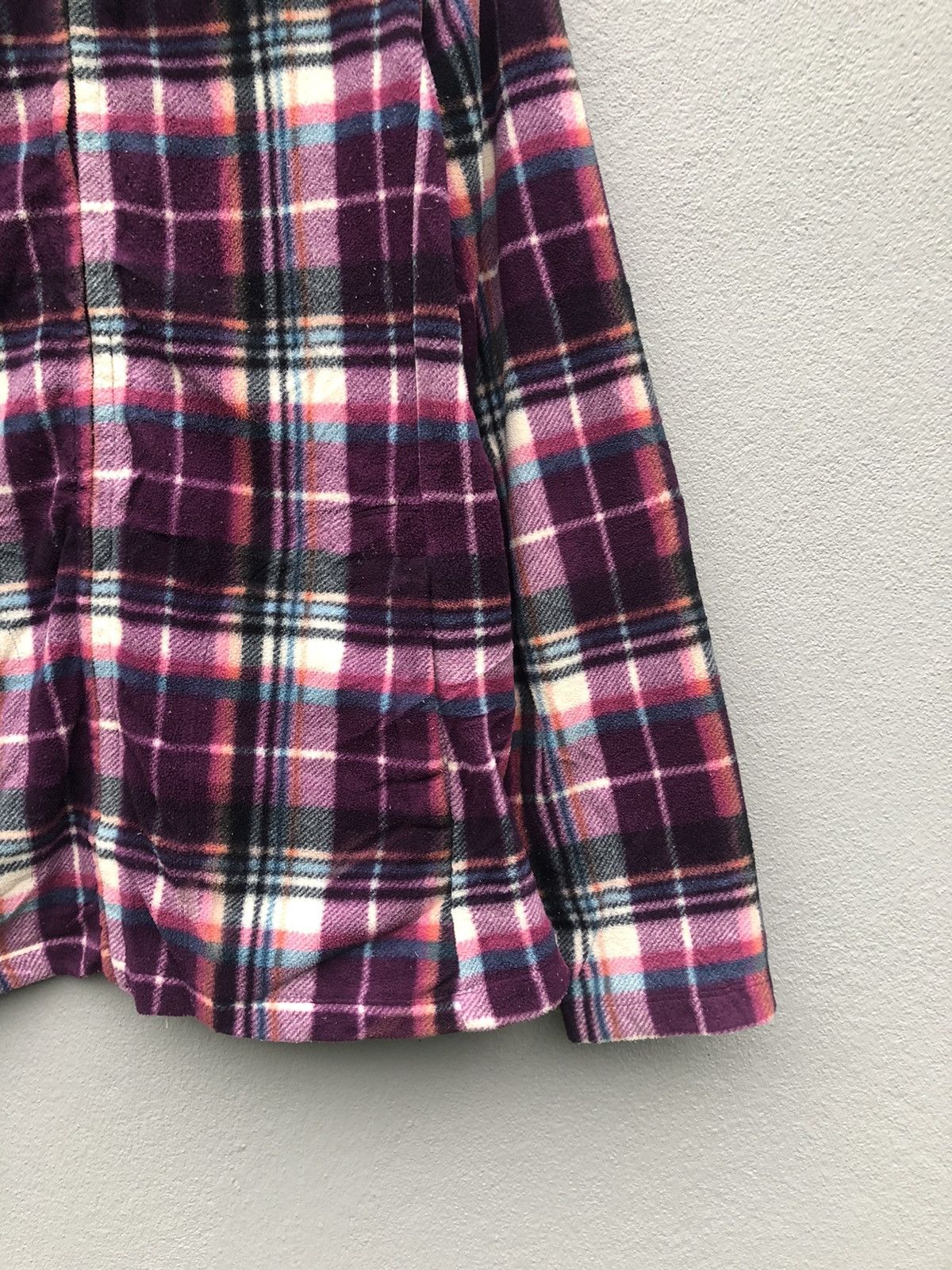 Japanese Brand Vintage Uniqlo Zipper Ups Plaid Fleece Jacket Size US S / EU 44-46 / 1 - 2 Thumbnail