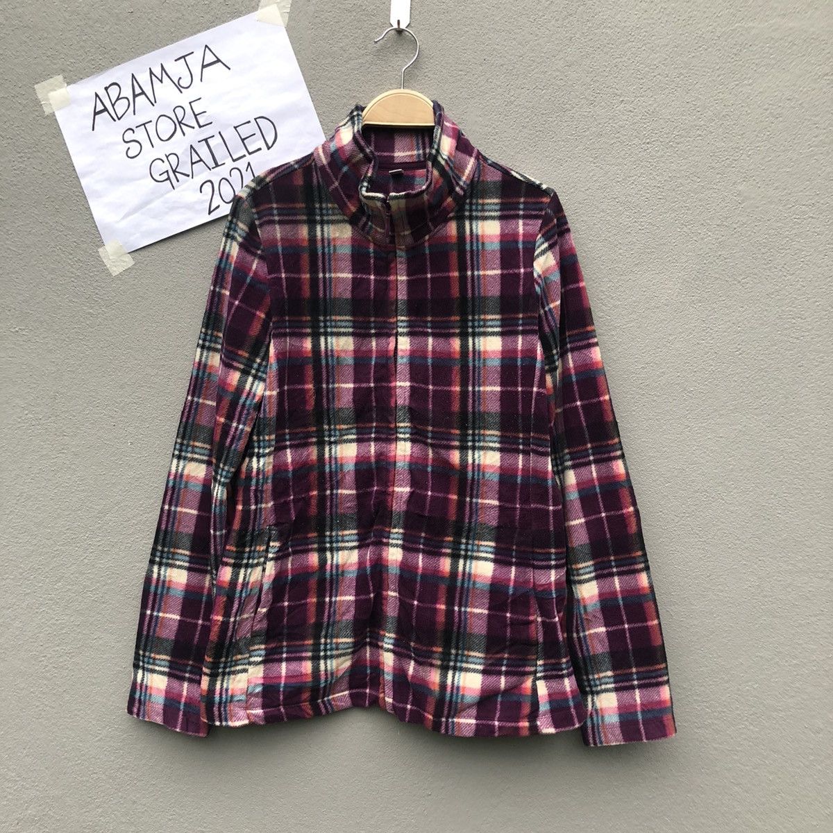 Japanese Brand Vintage Uniqlo Zipper Ups Plaid Fleece Jacket Size US S / EU 44-46 / 1 - 1 Thumbnail