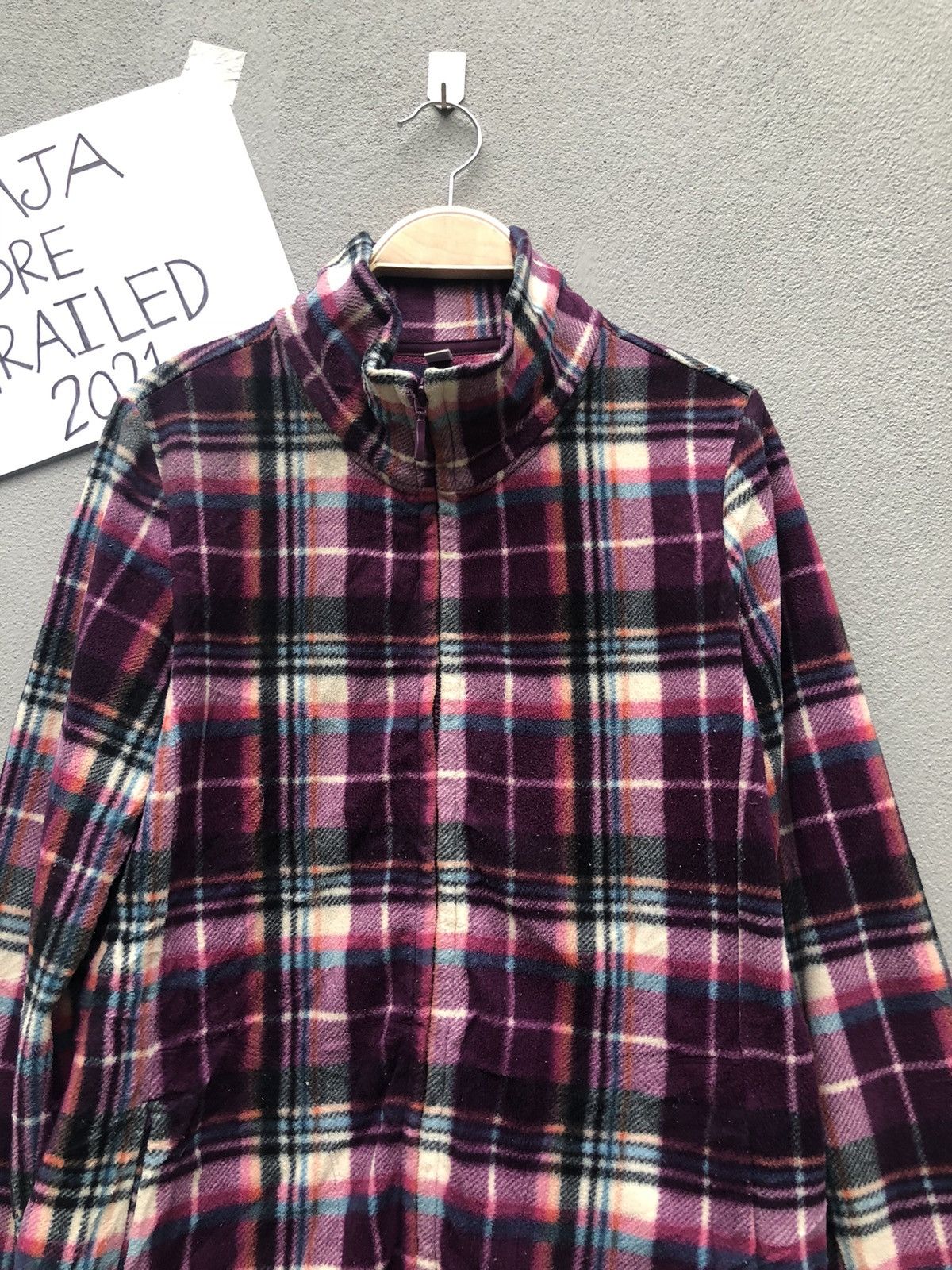 Japanese Brand Vintage Uniqlo Zipper Ups Plaid Fleece Jacket Size US S / EU 44-46 / 1 - 4 Thumbnail