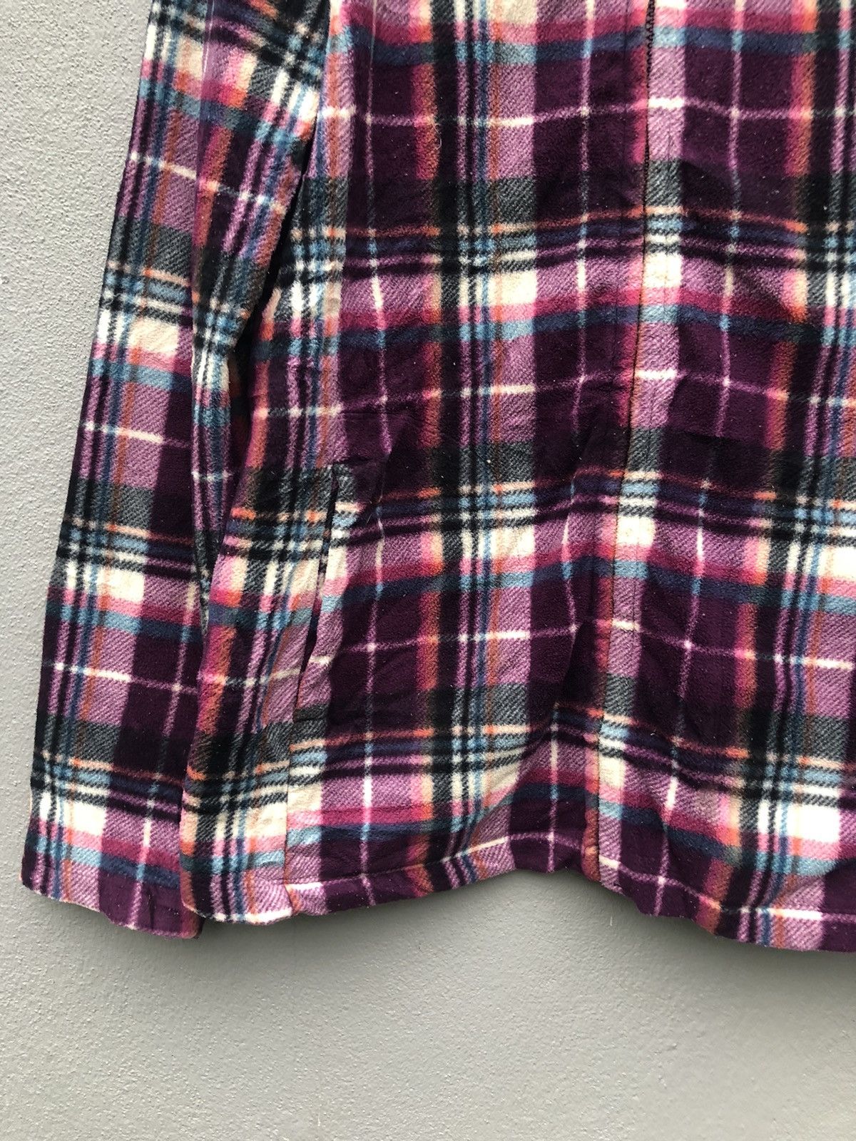 Japanese Brand Vintage Uniqlo Zipper Ups Plaid Fleece Jacket Size US S / EU 44-46 / 1 - 3 Thumbnail