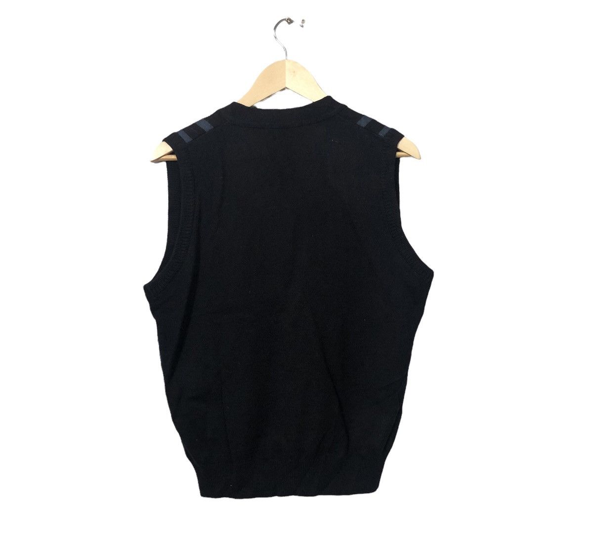 Aran Isles Knitwear Vintage Viesteni Knitwear Cardigan Vest Made in Japan Size US S / EU 44-46 / 1 - 4 Thumbnail