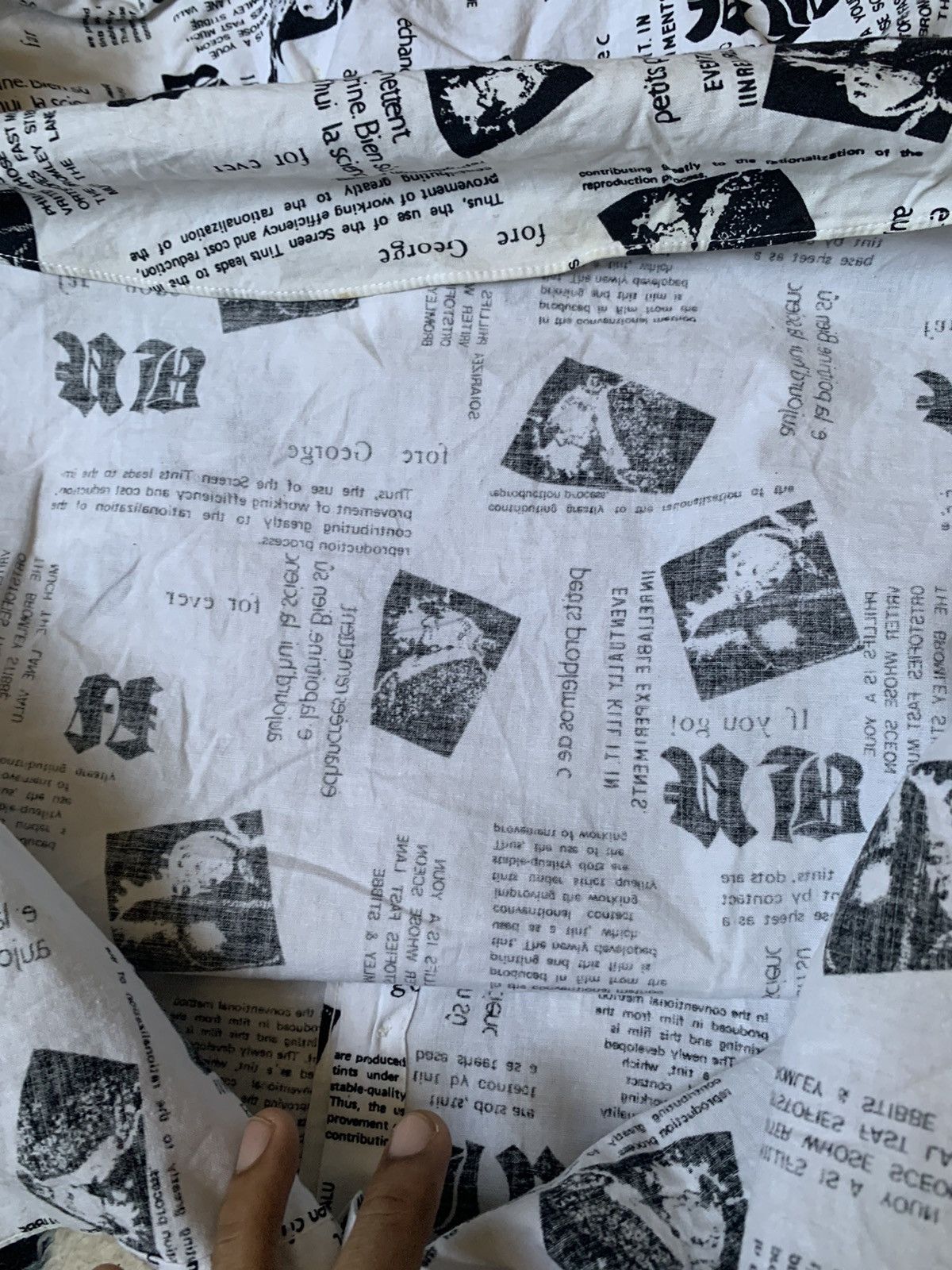 Designer × Japanese Brand × Seditionaries RARE SIGARO NEWSPAPER FULL PRINT BUTTON UP RARE DESIGN Size US L / EU 52-54 / 3 - 10 Thumbnail