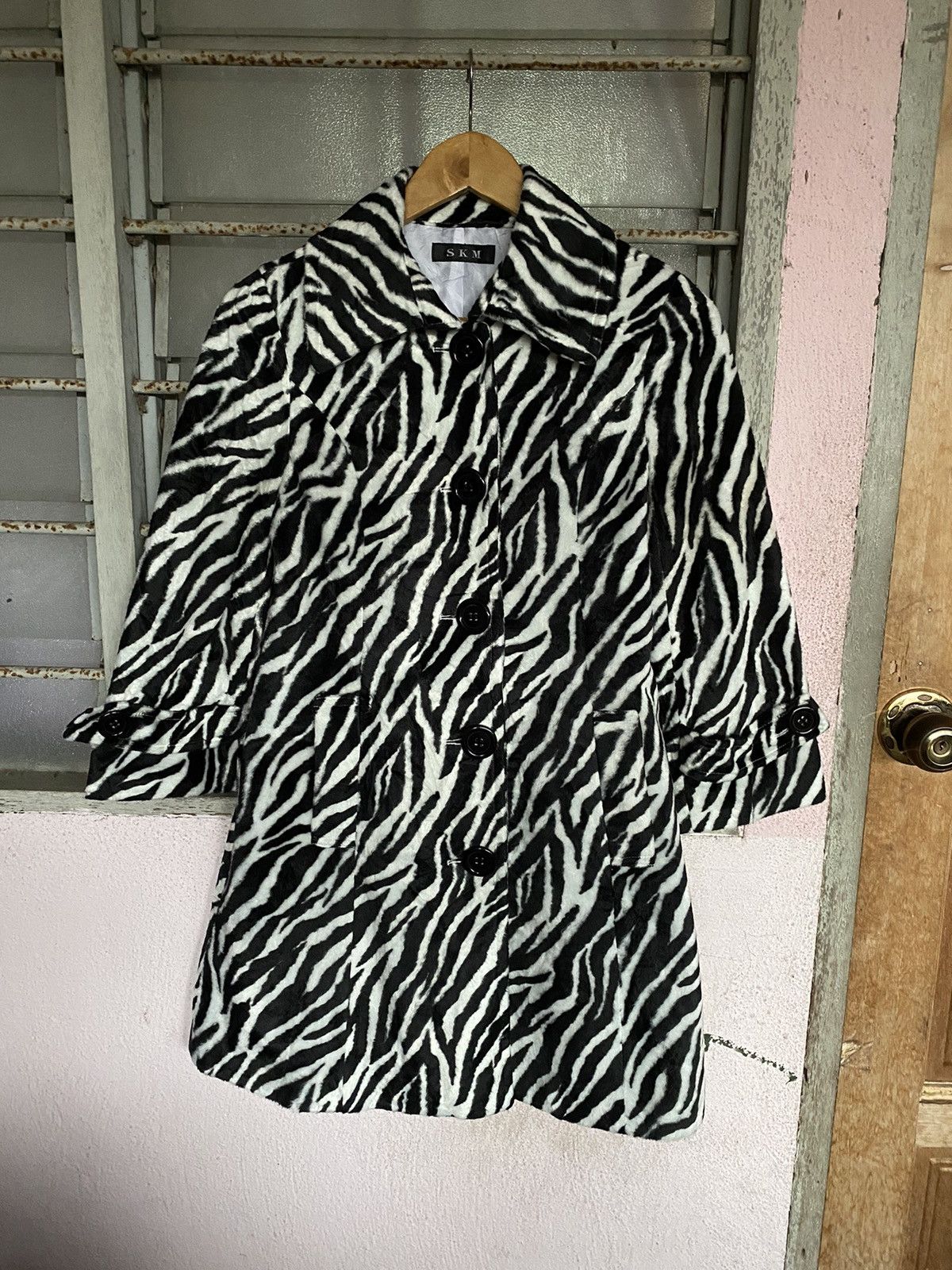 Japanese Brand ⚡️Steals⚡️ SKM Zebra Faux Fur Coat Size S / US 4 / IT 40 - 5 Thumbnail