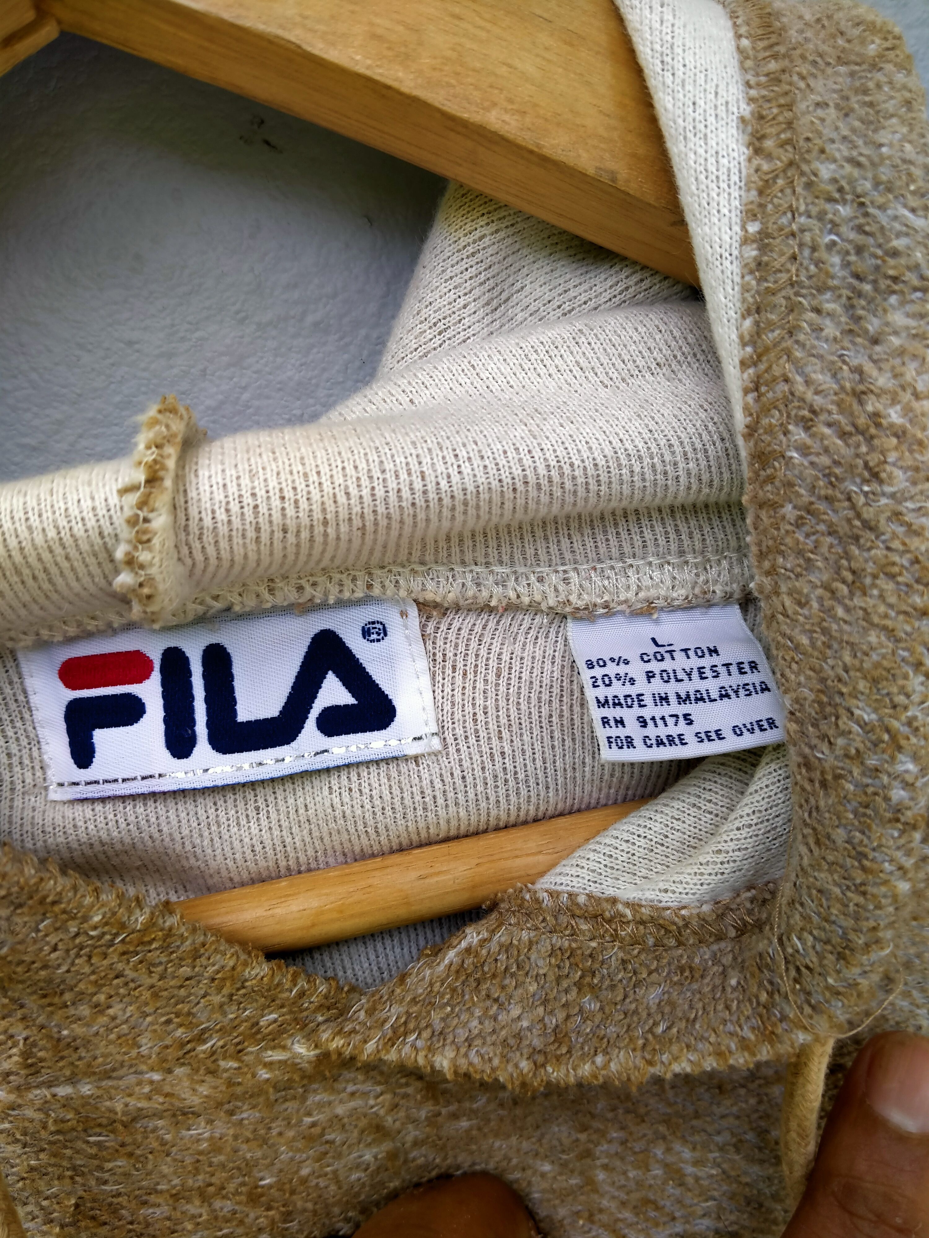 Fila Rare Vintage 90s Fila Italia SpellOut Big Logo Hoodie Size US L / EU 52-54 / 3 - 3 Thumbnail