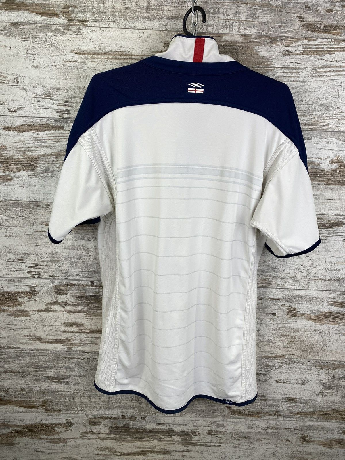 Umbro Mens Vintage Umbro England National Team Soccer Jersey tee Size US L / EU 52-54 / 3 - 16 Thumbnail