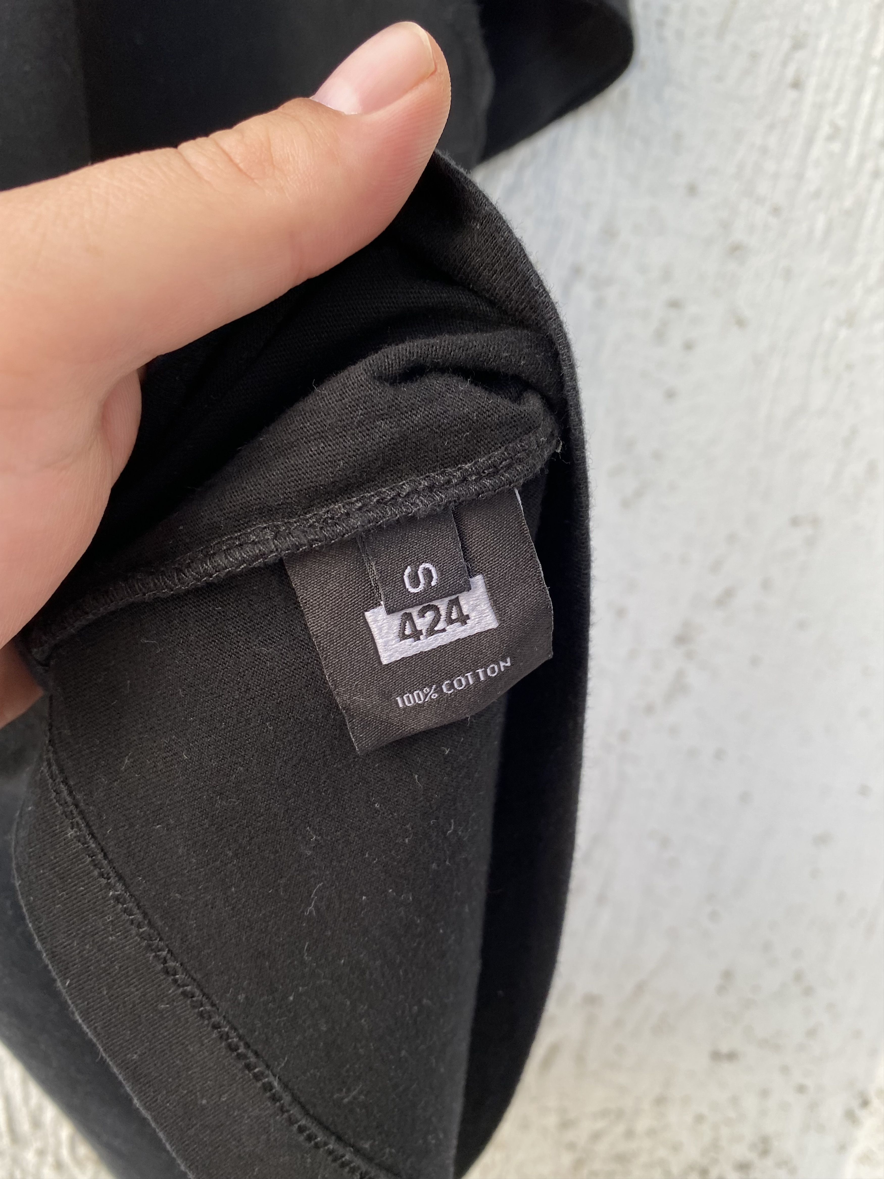 424 black 'discover' tee Size US S / EU 44-46 / 1 - 4 Thumbnail