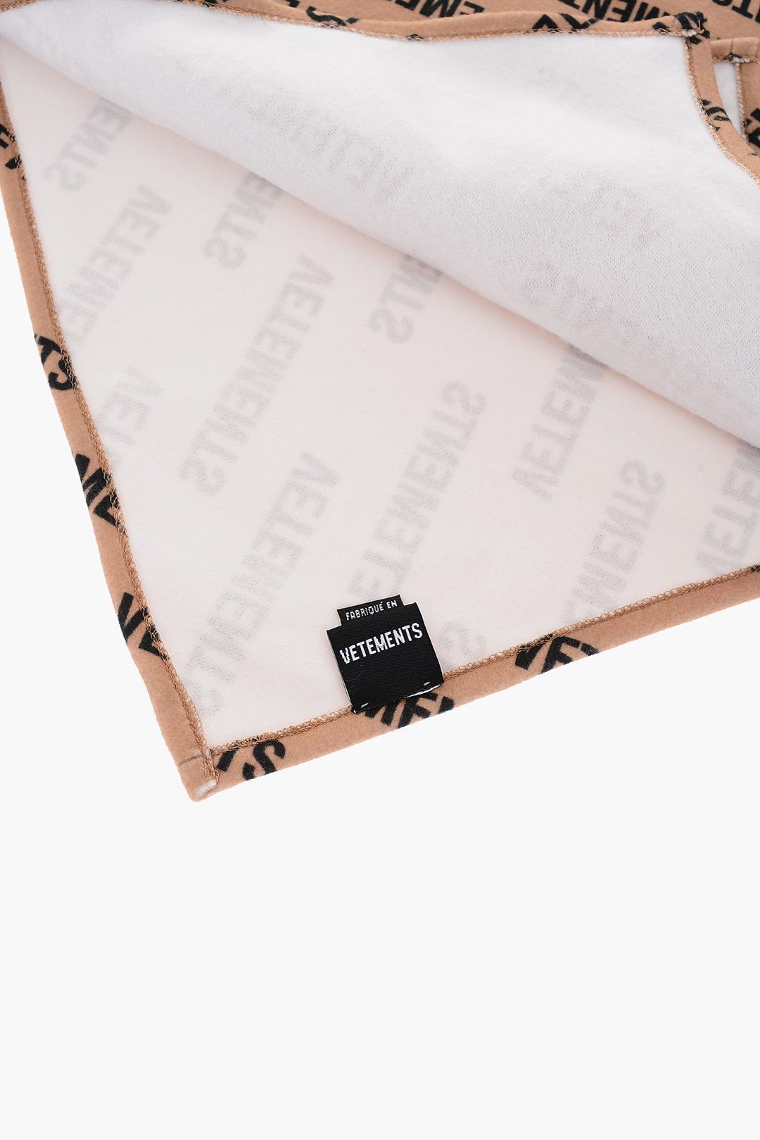 Vetements Scarves in Beige & Black Size ONE SIZE - 2 Thumbnail
