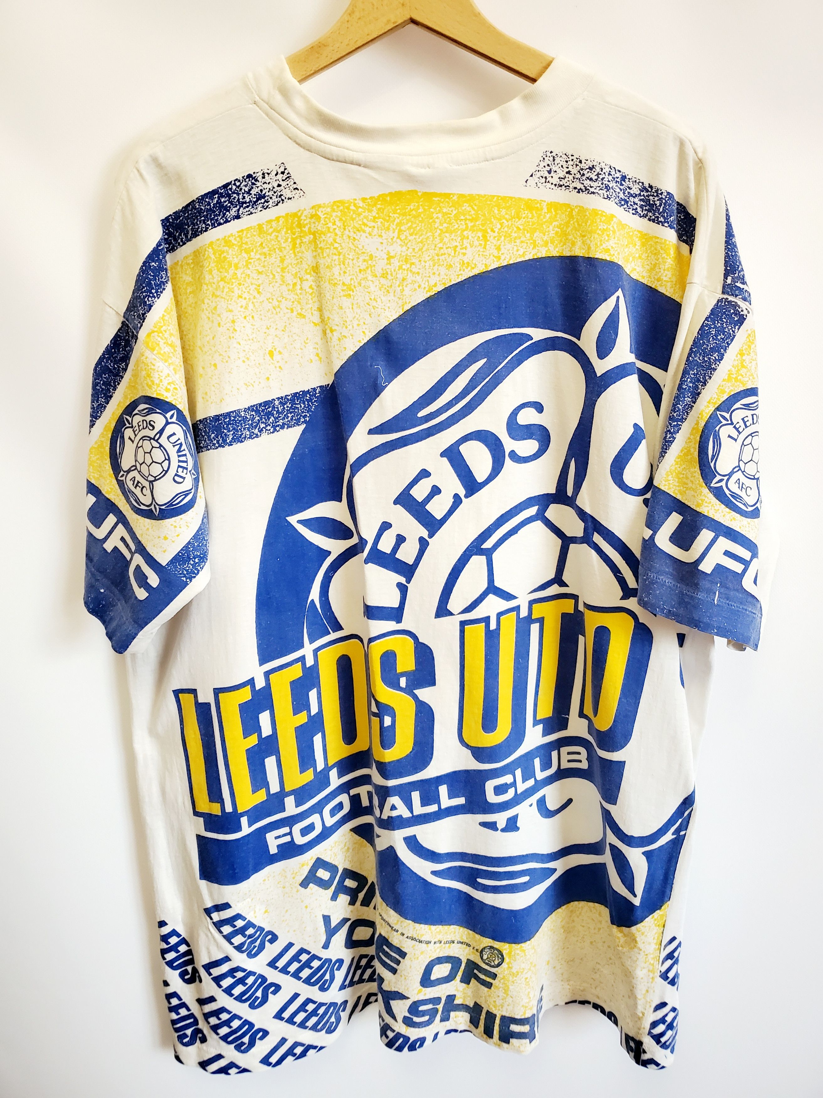 Vintage RARE leeds united Vintage 90 T-Shirt Size US XL / EU 56 / 4 - 5 Thumbnail