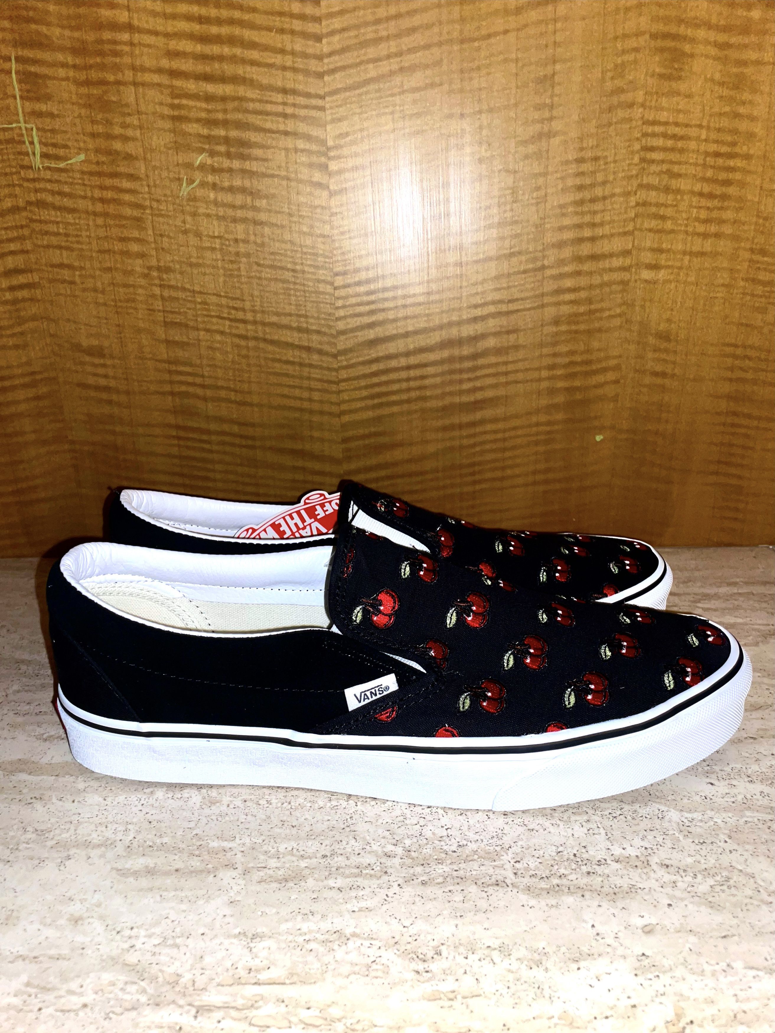 Vans CHERRY PRINTED CANVAS SLIP ON SKATE SNEAKERS Size US 12 / EU 45 - 6 Thumbnail