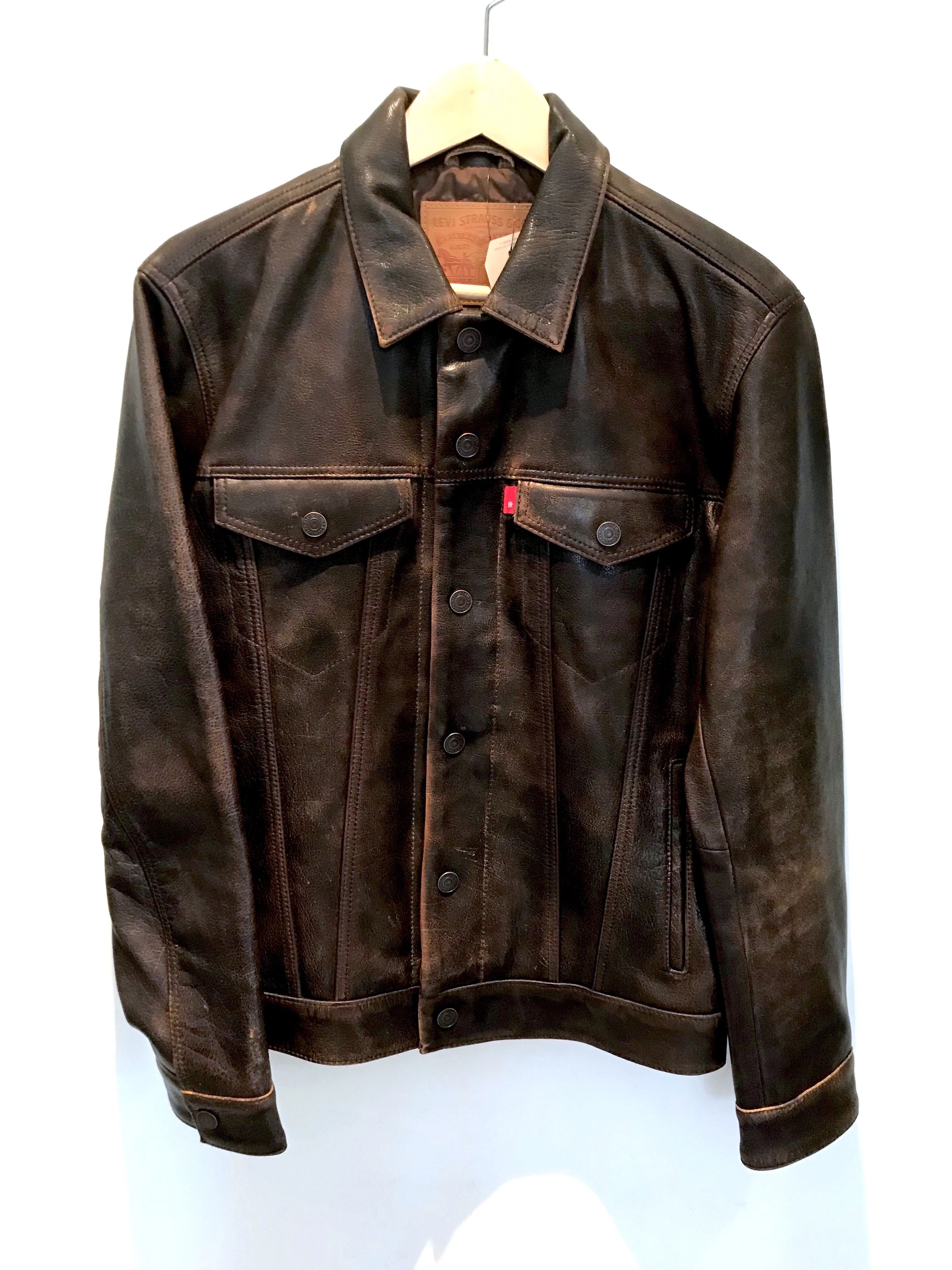 Levi's BNWT DISTRESSED BUFFALO LEATHER TYPE 3 TRUCKER JACKET Size US M / EU 48-50 / 2 - 10 Thumbnail