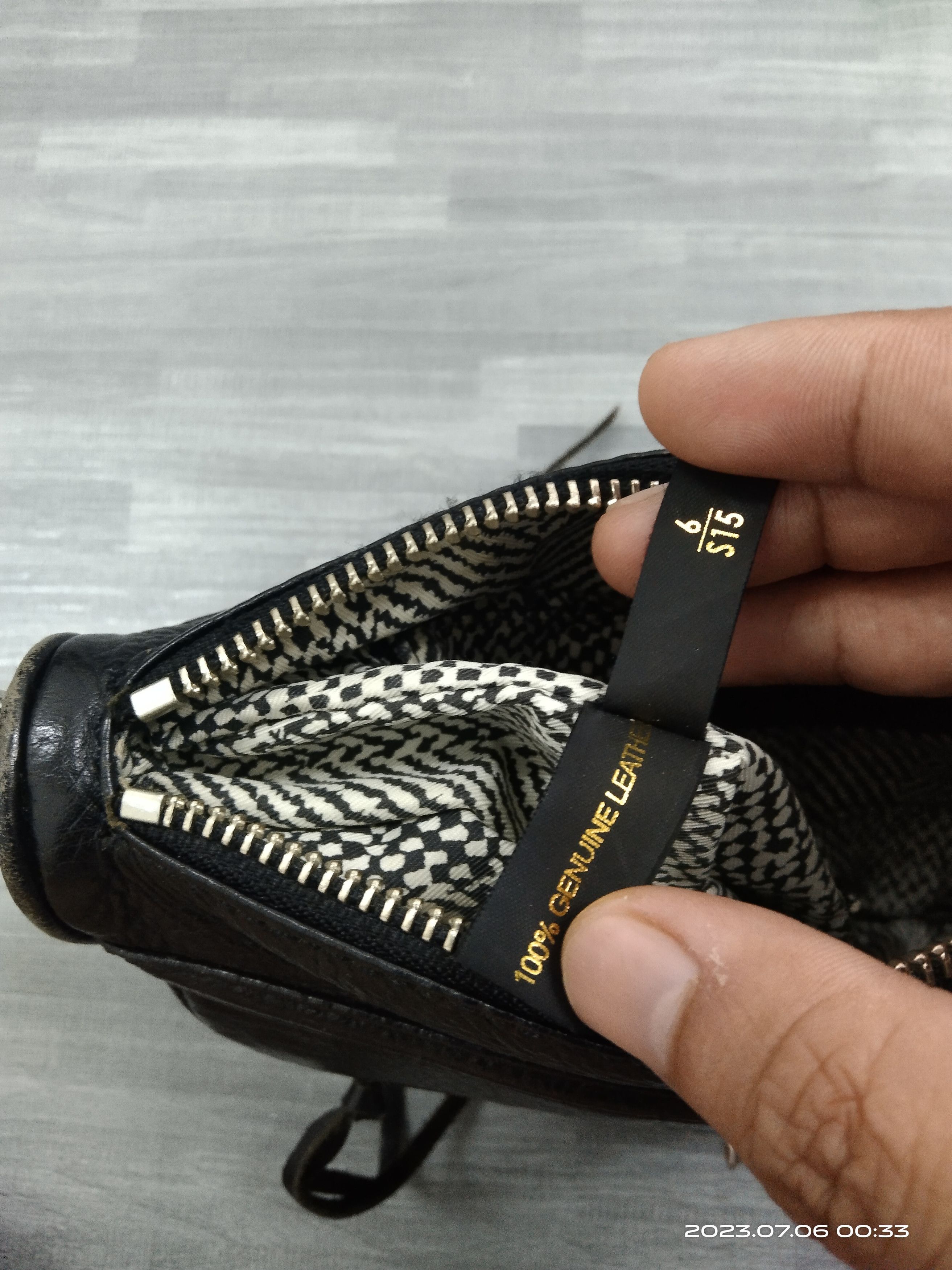REBECCA MINKOFF CHAIN LEATHER BAG