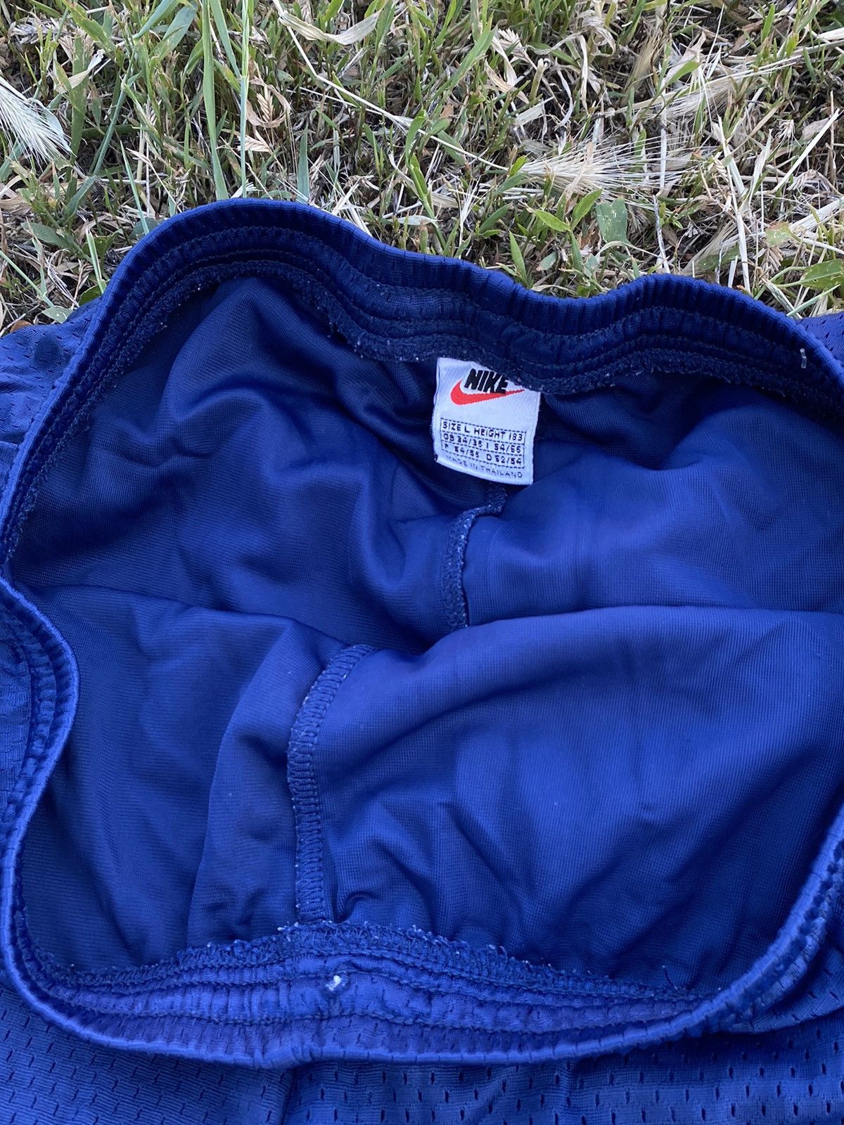 Nike Vintage 90s Nike mesh shorts streetwear swoosh casual size L Size US 34 / EU 50 - 4 Thumbnail