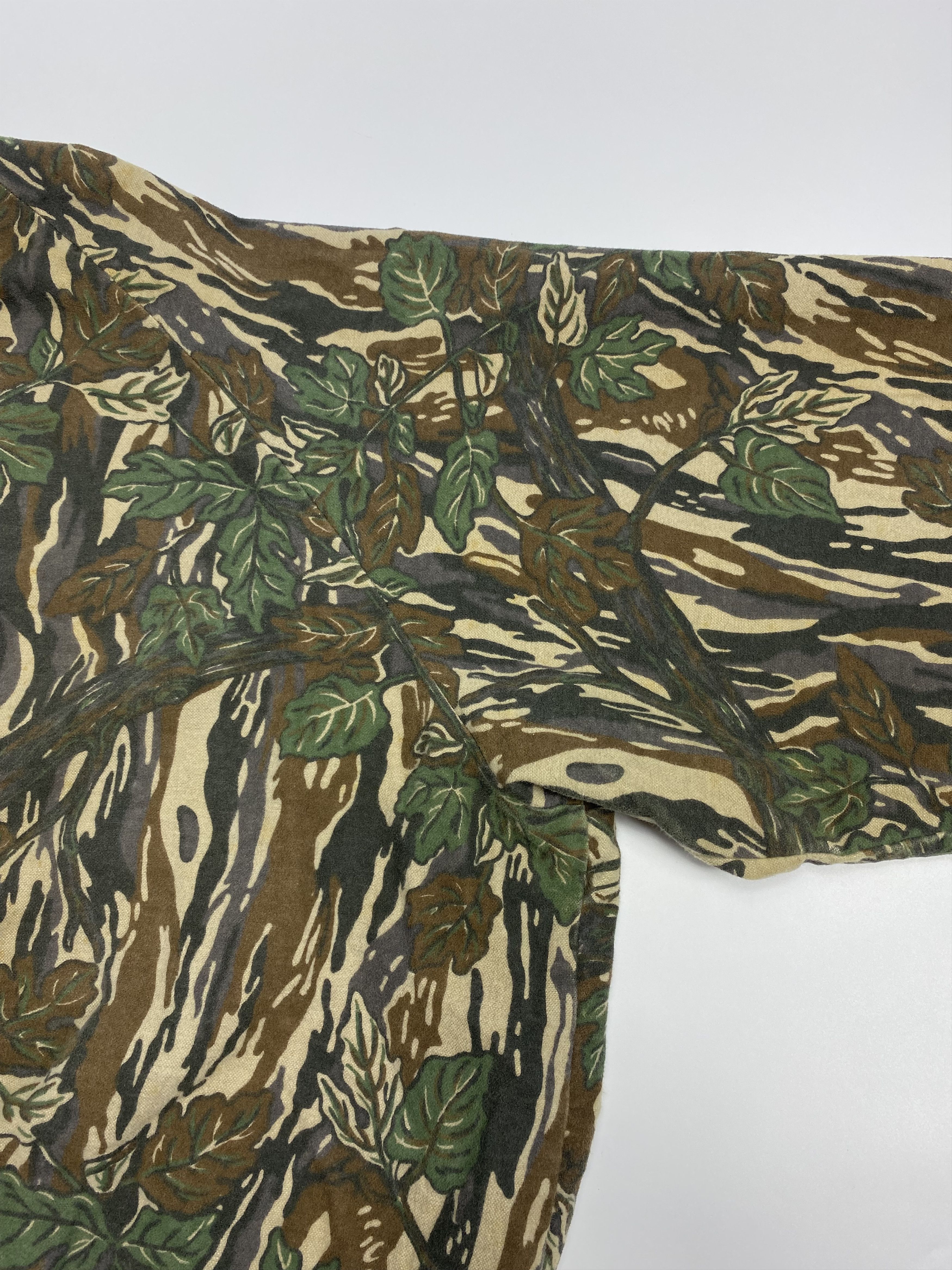 Vintage Ideal 60s-70s Vintage Real Tree Camo Bomber Jacket Size US L / EU 52-54 / 3 - 11 Thumbnail