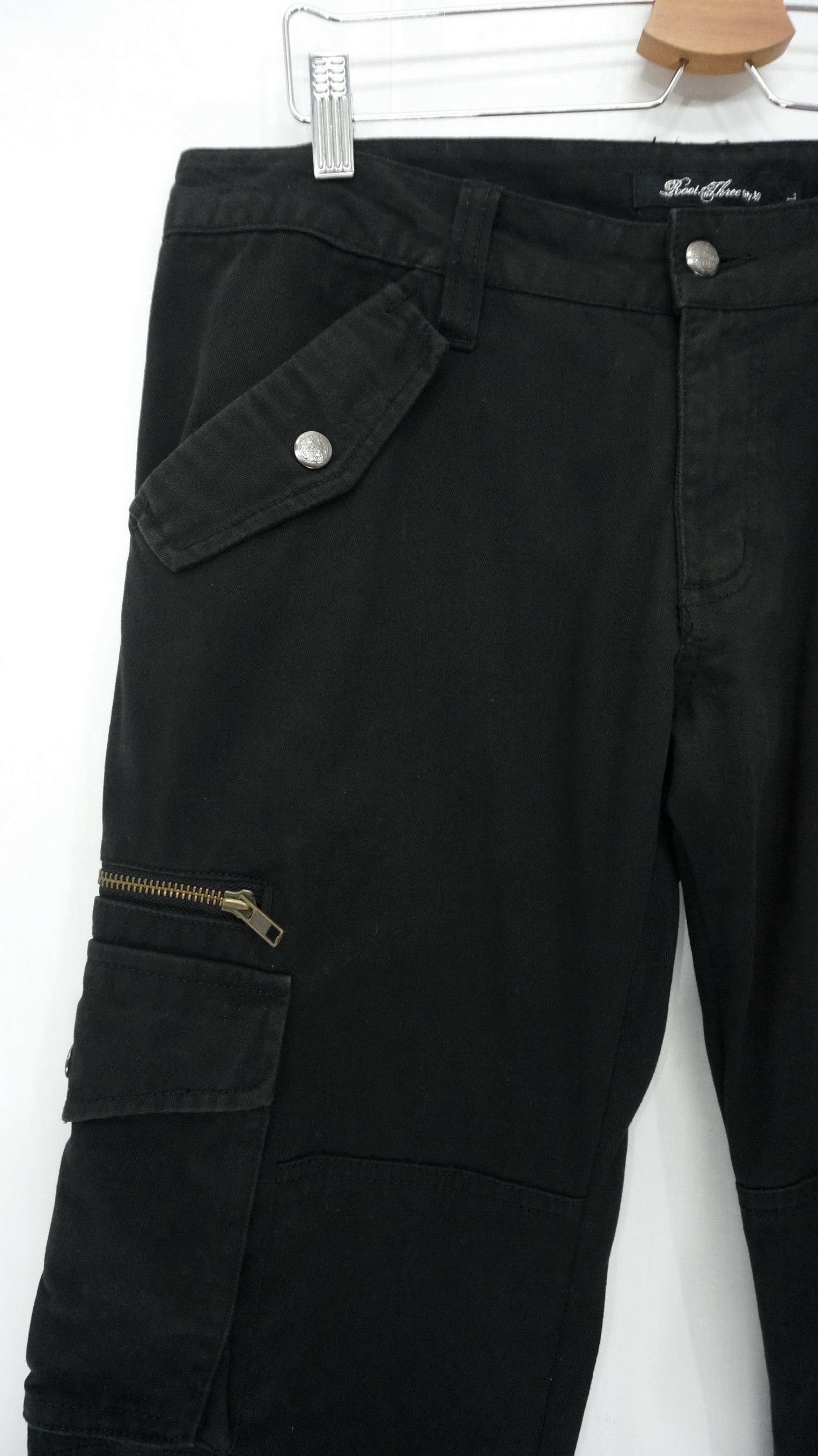 Japanese Brand Vtg ROOT THREE Low Rise Flare Leg Black Worn Cargo Pants Size US 32 / EU 48 - 5 Thumbnail