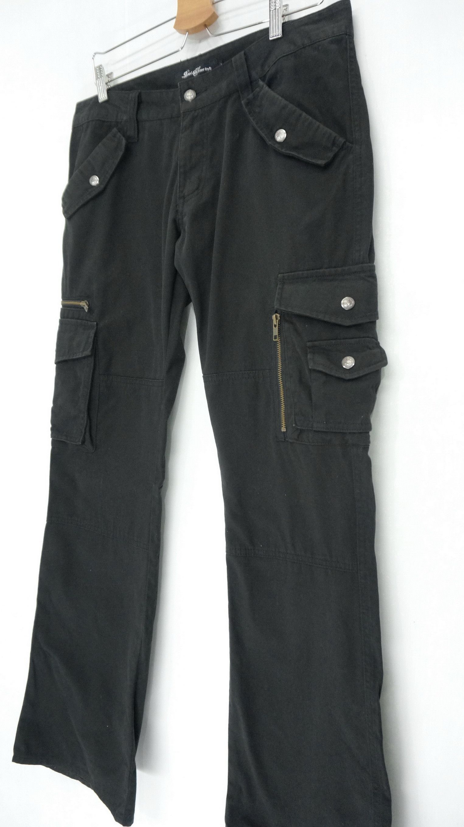 Japanese Brand Vtg ROOT THREE Low Rise Flare Leg Black Worn Cargo Pants Size US 32 / EU 48 - 3 Thumbnail