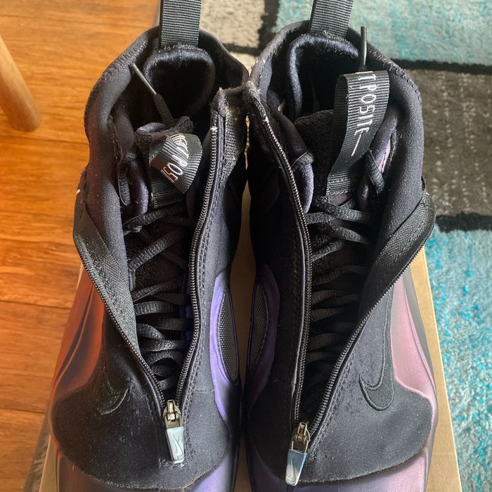 flightposite 2 eggplant on feet