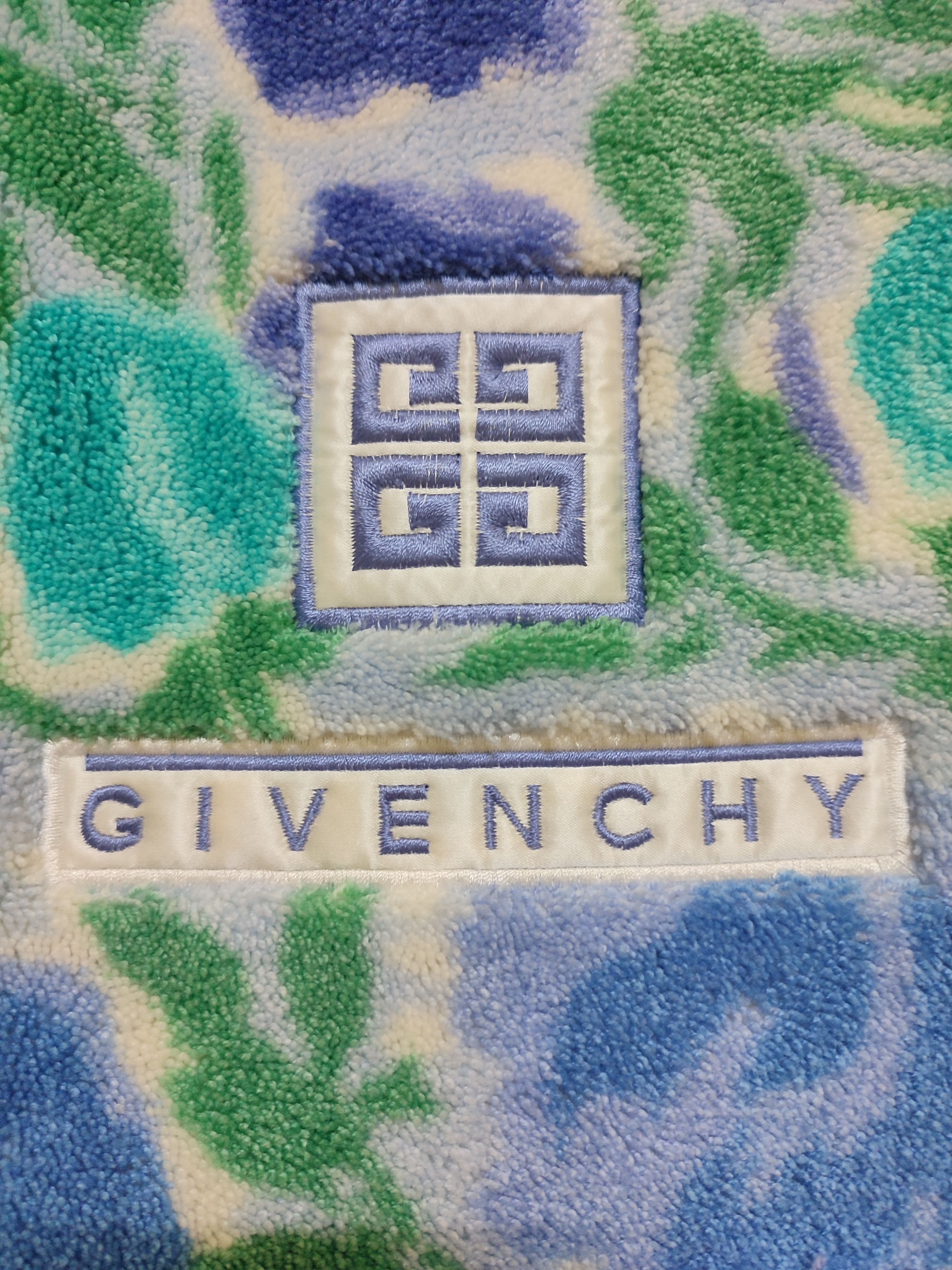 Givenchy Vintage Givenchy carpet logo Size ONE SIZE - 4 Thumbnail
