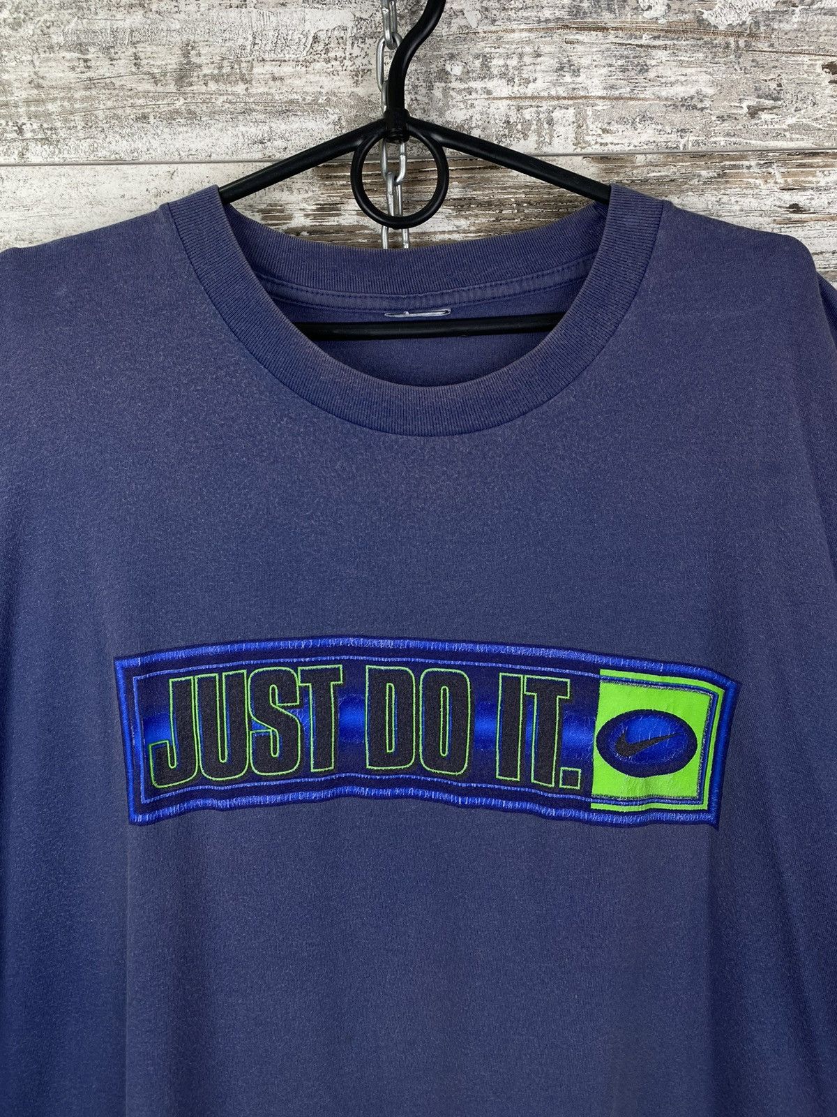 Nike Mens Vintage Nike Just Do It T-shirt overprint distressed Size US XL / EU 56 / 4 - 6 Thumbnail