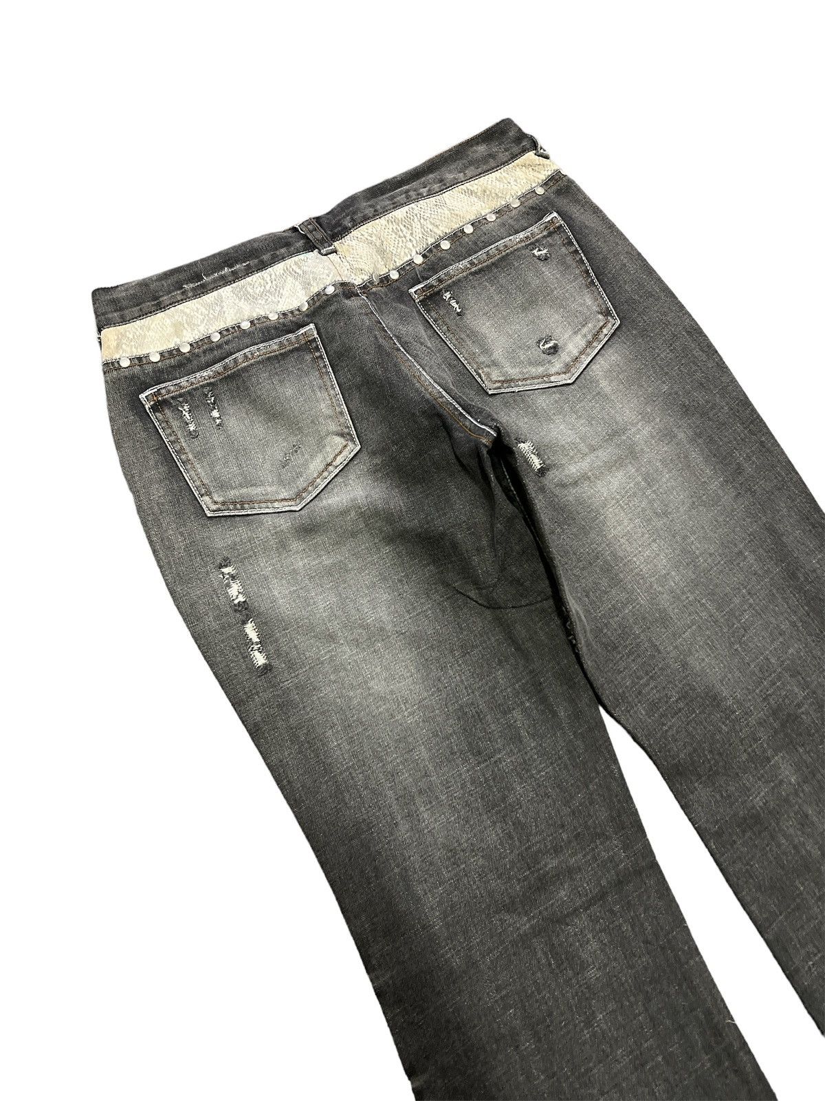 Japanese Brand × Vintage FLARED 💥UNKNOWN STUDDED RIPPED DISTRESSED DENIM PANT Size US 31 - 7 Thumbnail