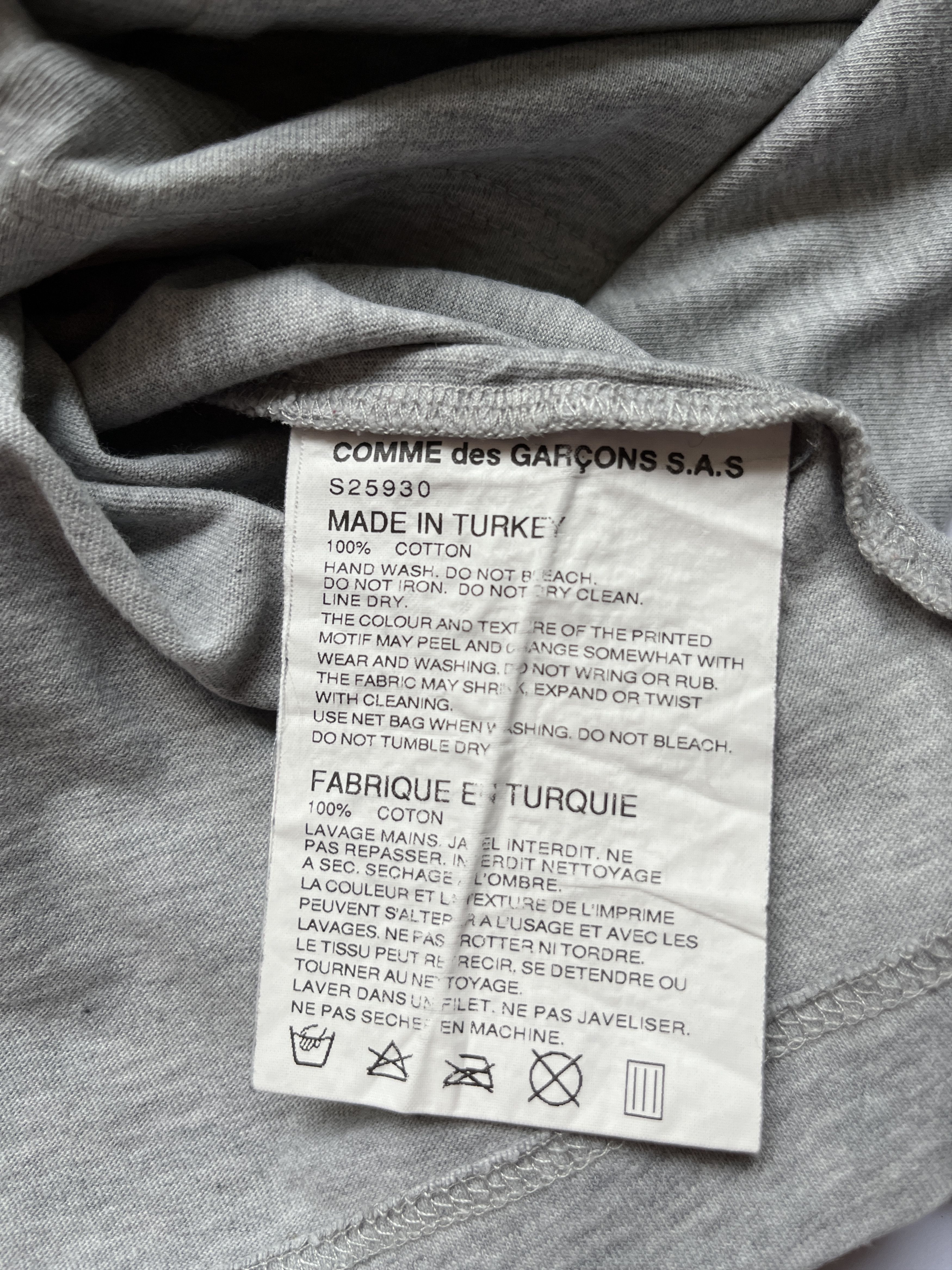 Comme des Garcons SHIRT ⚡️QUICK SALE⚡️Comme des Garcons Shirt Boys Gray T-Shirt Size US M / EU 48-50 / 2 - 4 Thumbnail