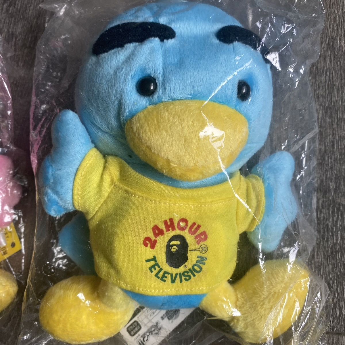Bape RARE OG A BATHING APE BAPE 24 HOUR TELEVISION PLUSHIES DOLLS Size ONE SIZE - 2 Thumbnail