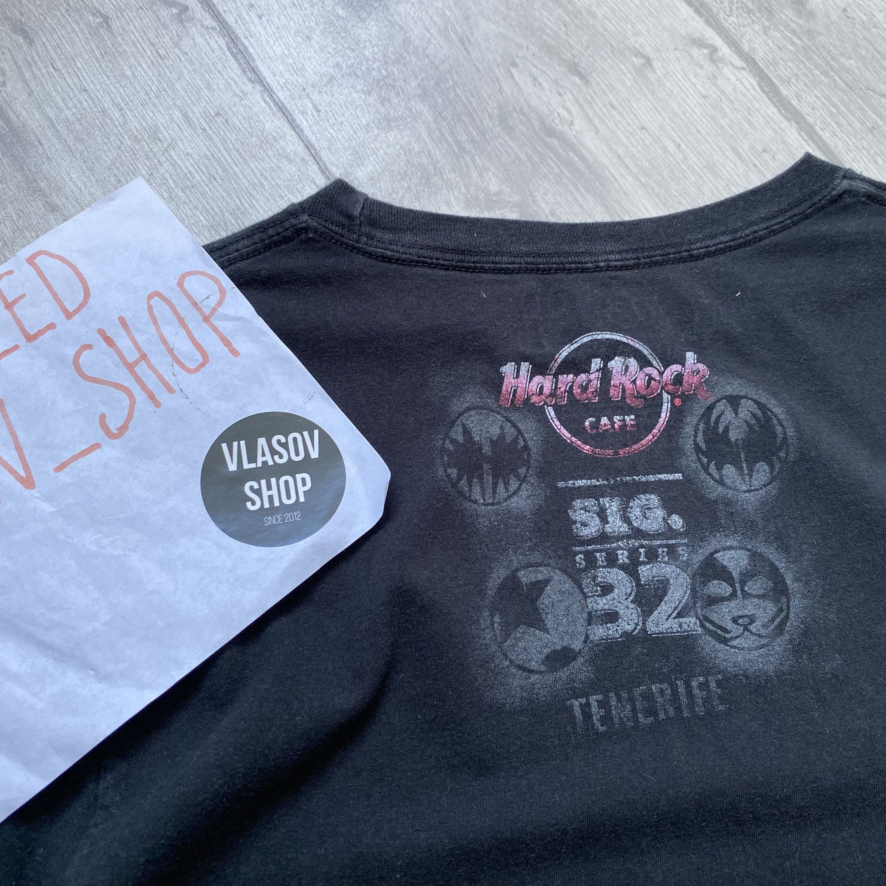 Hard Rock Cafe 🎸 Vintage 00s KISS Tour Tee Hard Rock Cafe Sig Series 32 Size US M / EU 48-50 / 2 - 9 Thumbnail