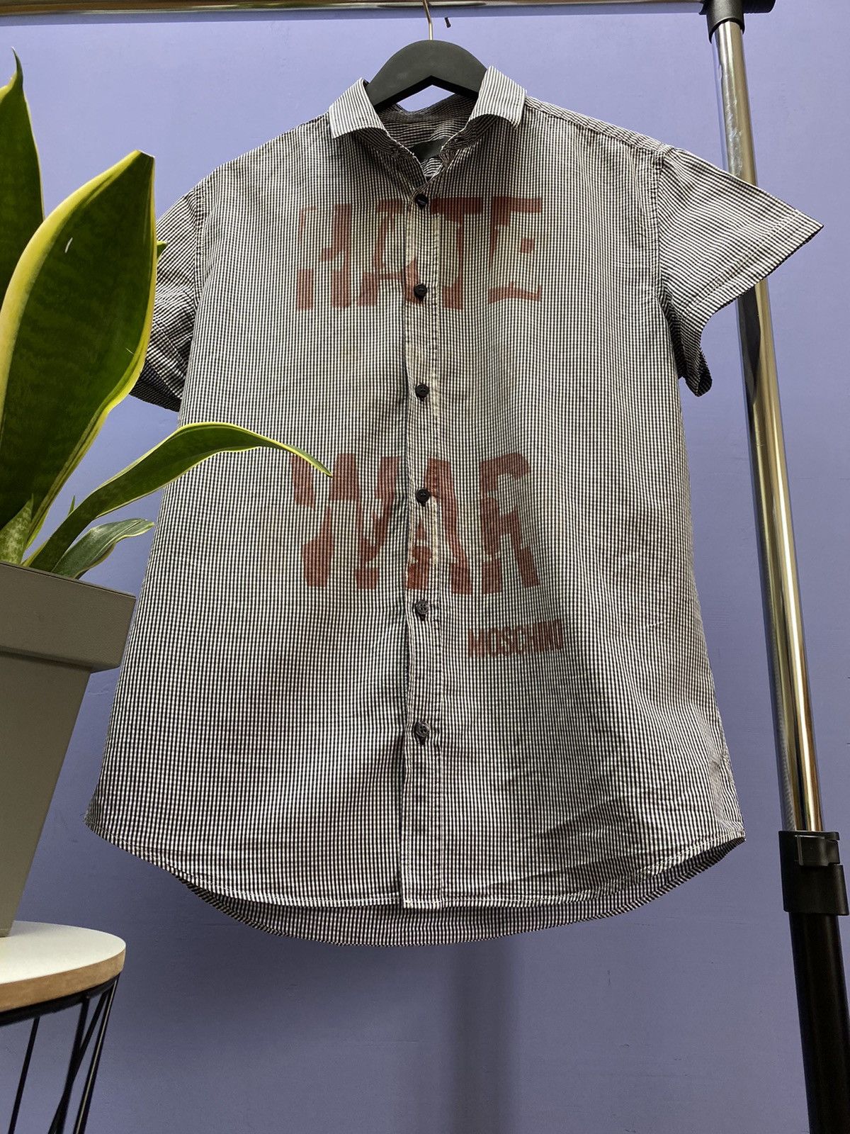 Designer × Moschino Moschino Hate War, Love And Peace Short Sleeve Shirt Size US L / EU 52-54 / 3 - 4 Thumbnail