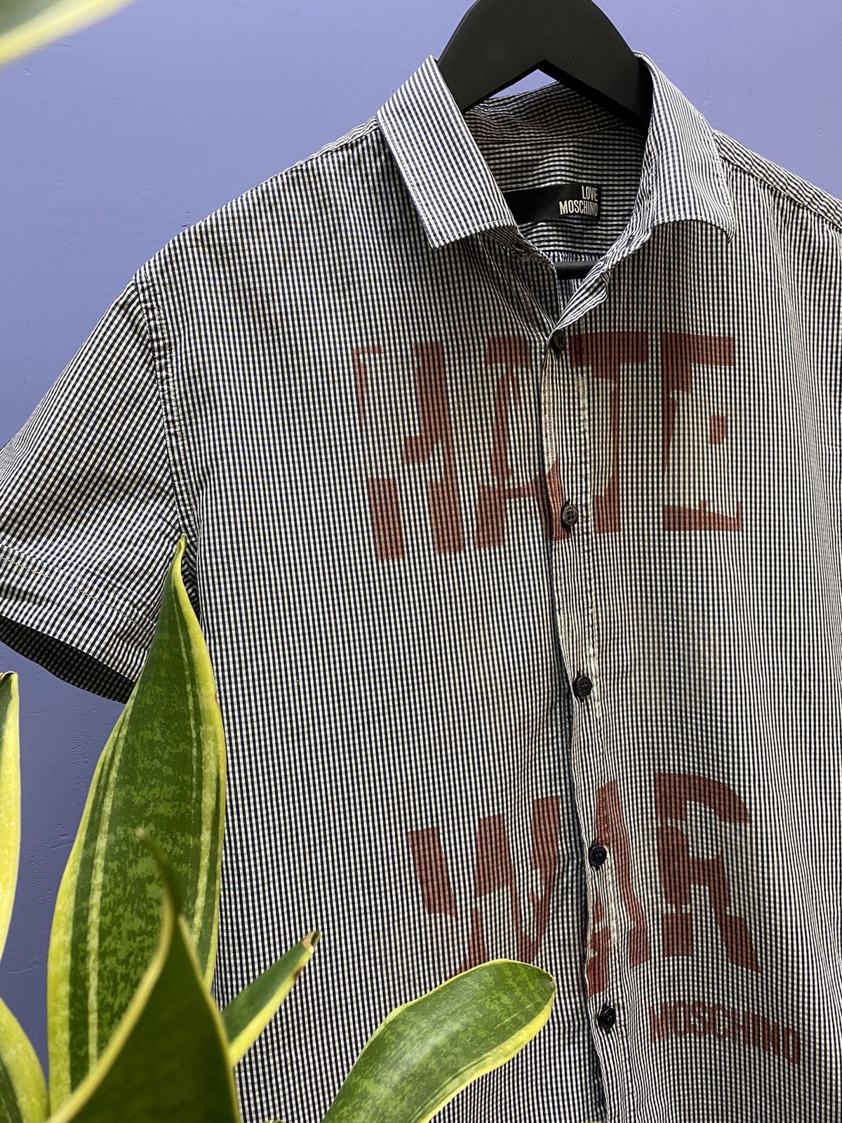 Designer × Moschino Moschino Hate War, Love And Peace Short Sleeve Shirt Size US L / EU 52-54 / 3 - 7 Thumbnail