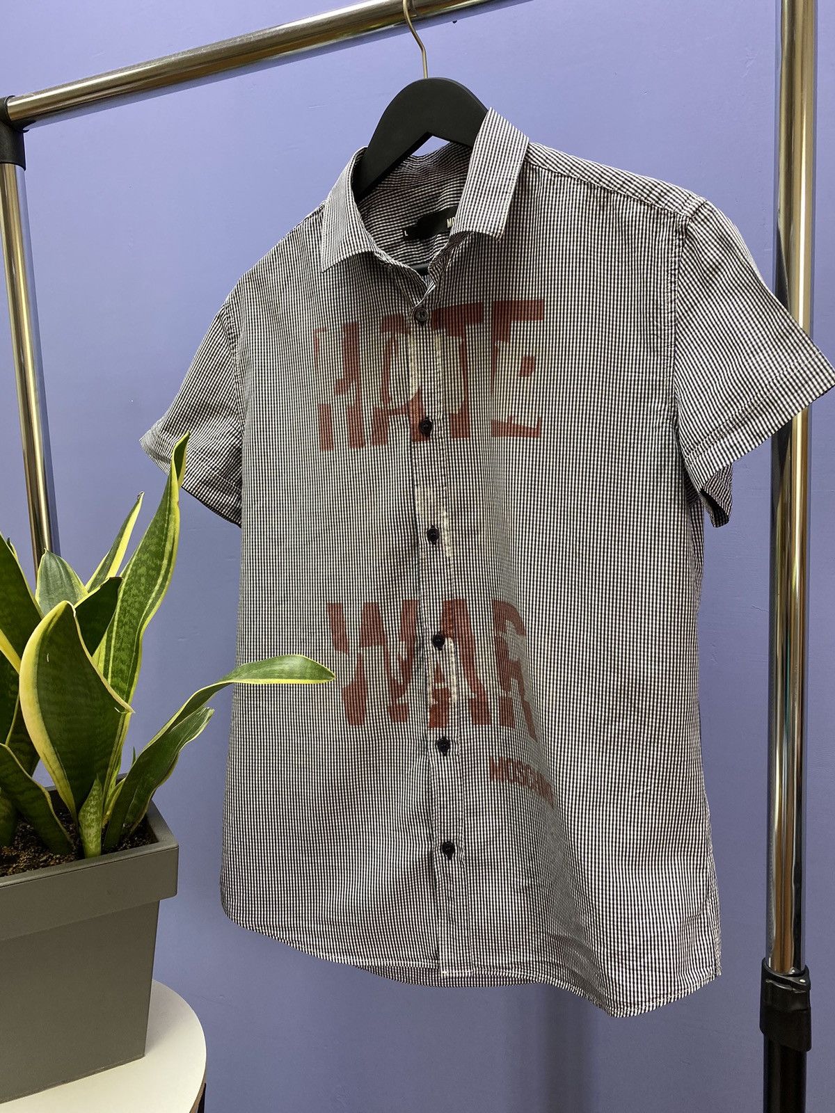 Designer × Moschino Moschino Hate War, Love And Peace Short Sleeve Shirt Size US L / EU 52-54 / 3 - 2 Thumbnail