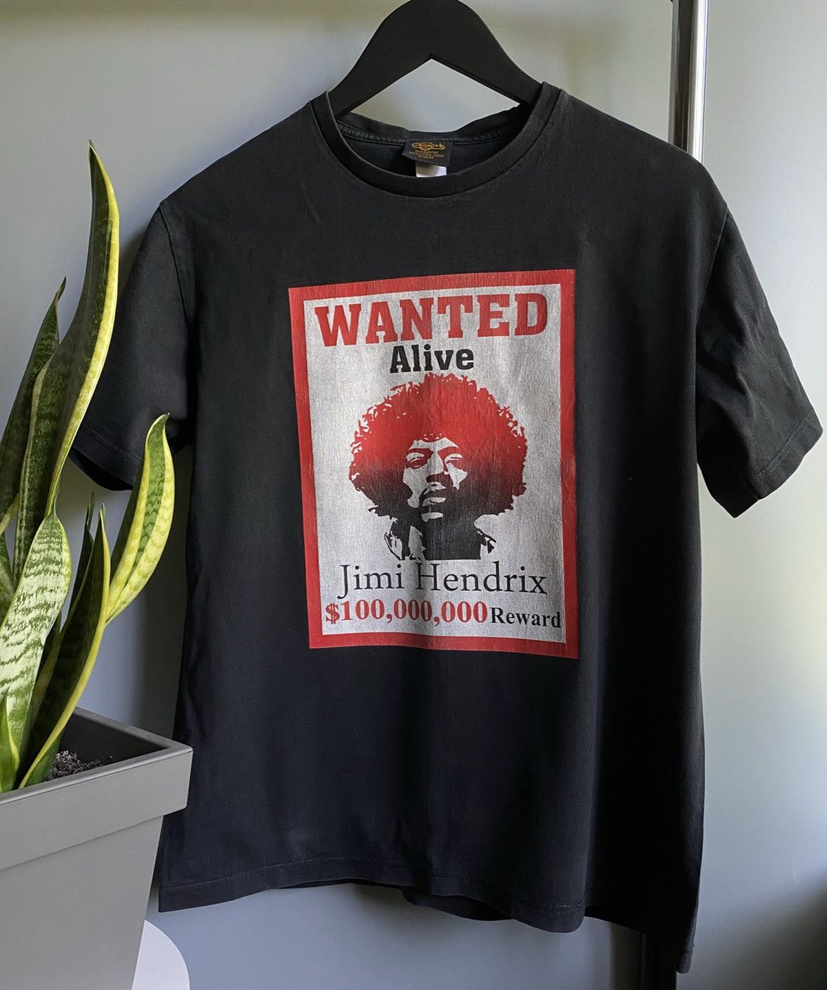 Band Tees Vintage Jimi Hendrix “Wanted Alive” T Shirt Tour Album Men’s Size US M / EU 48-50 / 2 - 4 Thumbnail