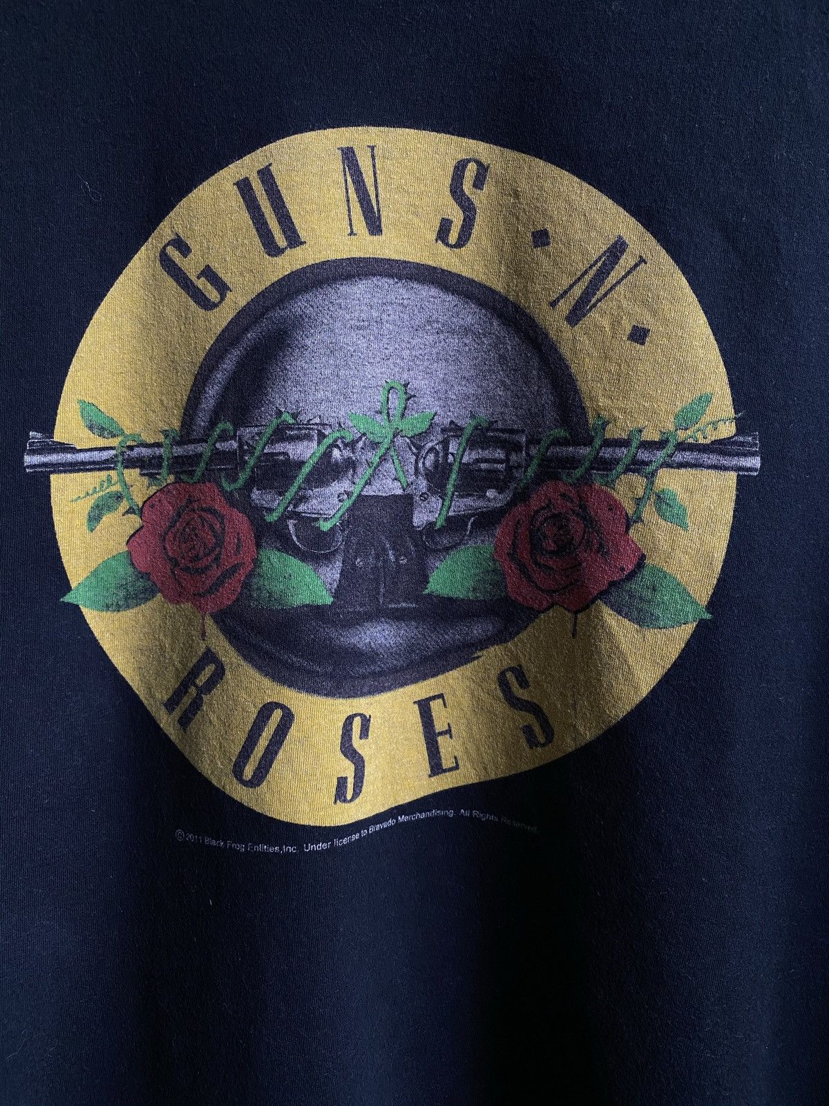 Band Tees Guns N Roses 2011 Classic Logo Band T Shirt Size US XL / EU 56 / 4 - 5 Thumbnail