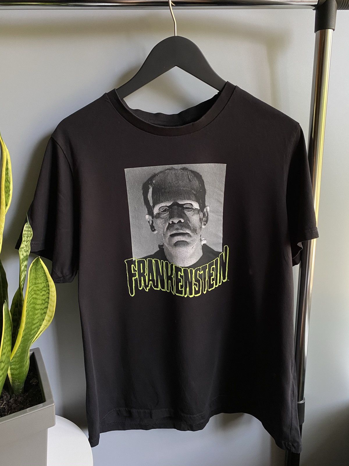 Universal Studios Frankenstein Horror Movie T Shirt Logo Styled Tee Rare Men’s Size US M / EU 48-50 / 2 - 4 Thumbnail