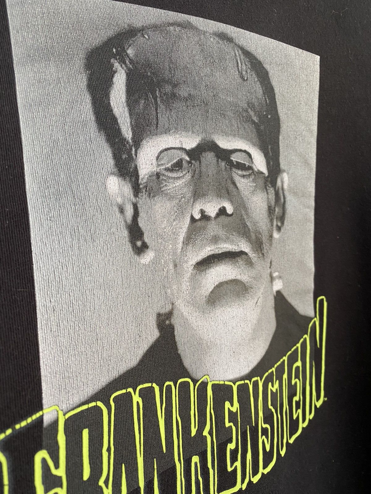 Universal Studios Frankenstein Horror Movie T Shirt Logo Styled Tee Rare Men’s Size US M / EU 48-50 / 2 - 7 Thumbnail