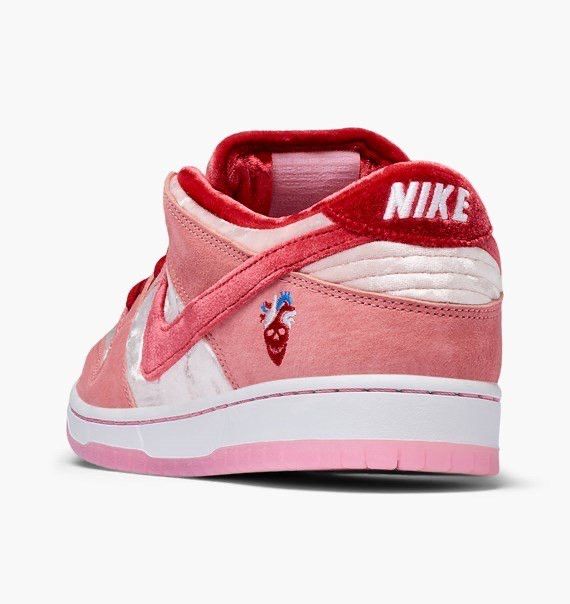 Nike × StrangeLove Skateboards Nike SB Dunk Low OG QS StrangeLove Special Box - CT2552 800 Size US 11 / EU 44 - 6 Thumbnail